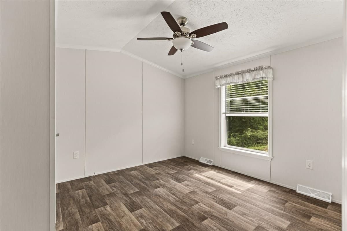 Mobile Home at 1540 Broadway # 19, Raynham MA 02767, Raynham, photo 7 of 8