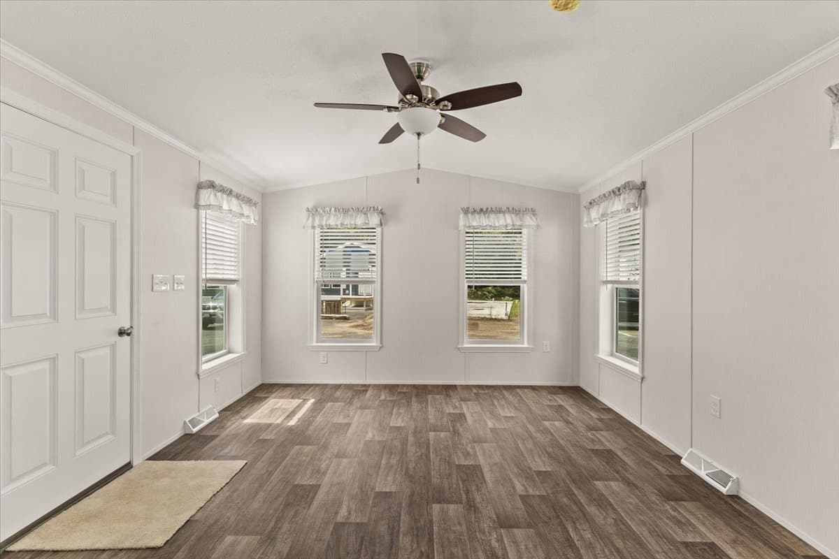 Mobile Home at 1540 Broadway # 19, Raynham MA 02767, Raynham, photo 4 of 8