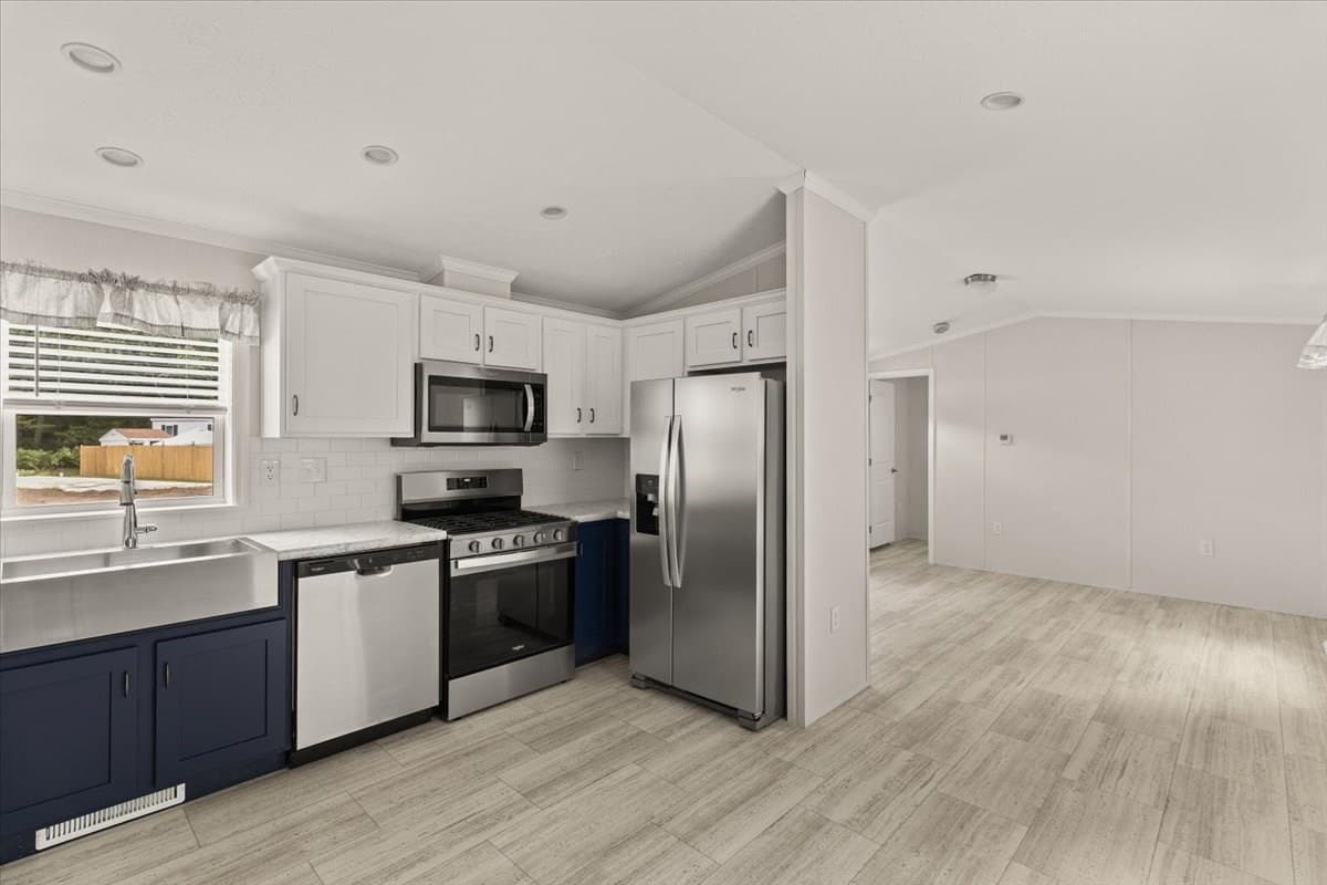 Mobile Home at 1540 Broadway # 20, Raynham MA 02767, Raynham, photo 3 of 8