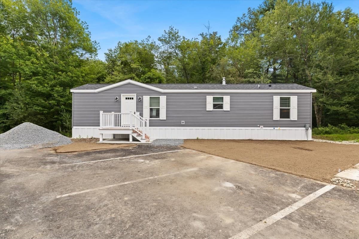 1540 Broadway # 20, Raynham MA 02767