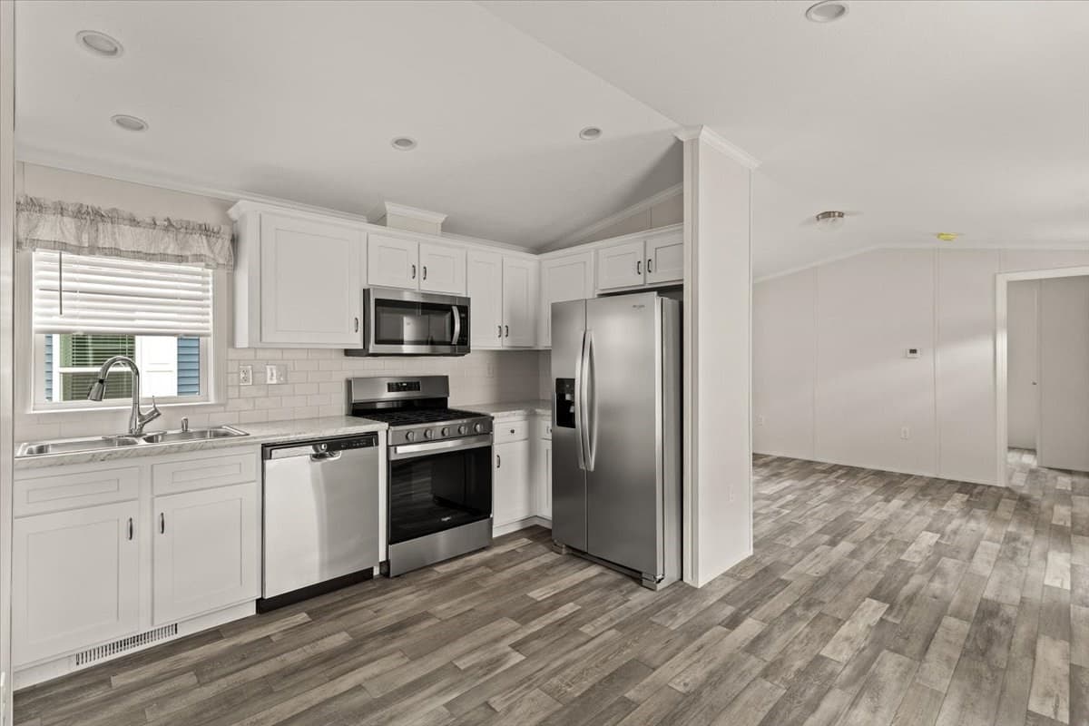 Mobile Home at 1540 Broadway # 27, Raynham MA 02767, Raynham, photo 4 of 9