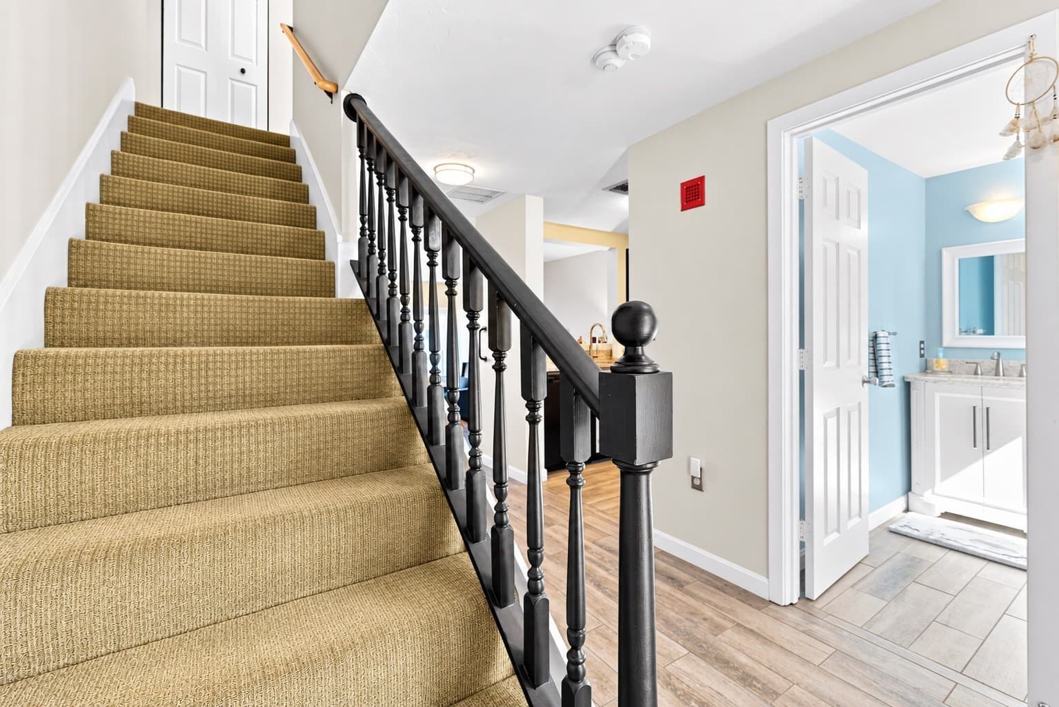 Condominium at 559 White Cliff Dr # 559, Plymouth MA 02360, Plymouth, photo 13 of 35