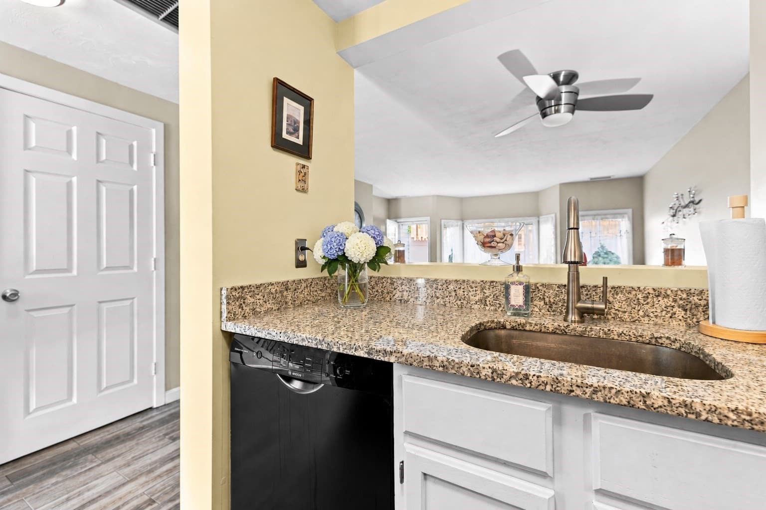 Condominium at 559 White Cliff Dr # 559, Plymouth MA 02360, Plymouth, photo 9 of 35