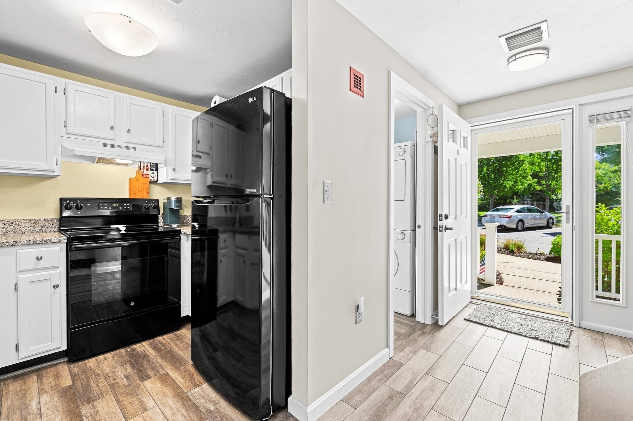 Condominium at 559 White Cliff Dr # 559, Plymouth MA 02360, Plymouth, photo 10 of 35