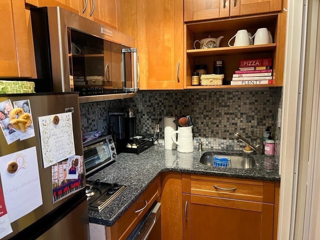 Condominium at 41 Revere St # 4, Boston MA 02114, photo 7 of 40