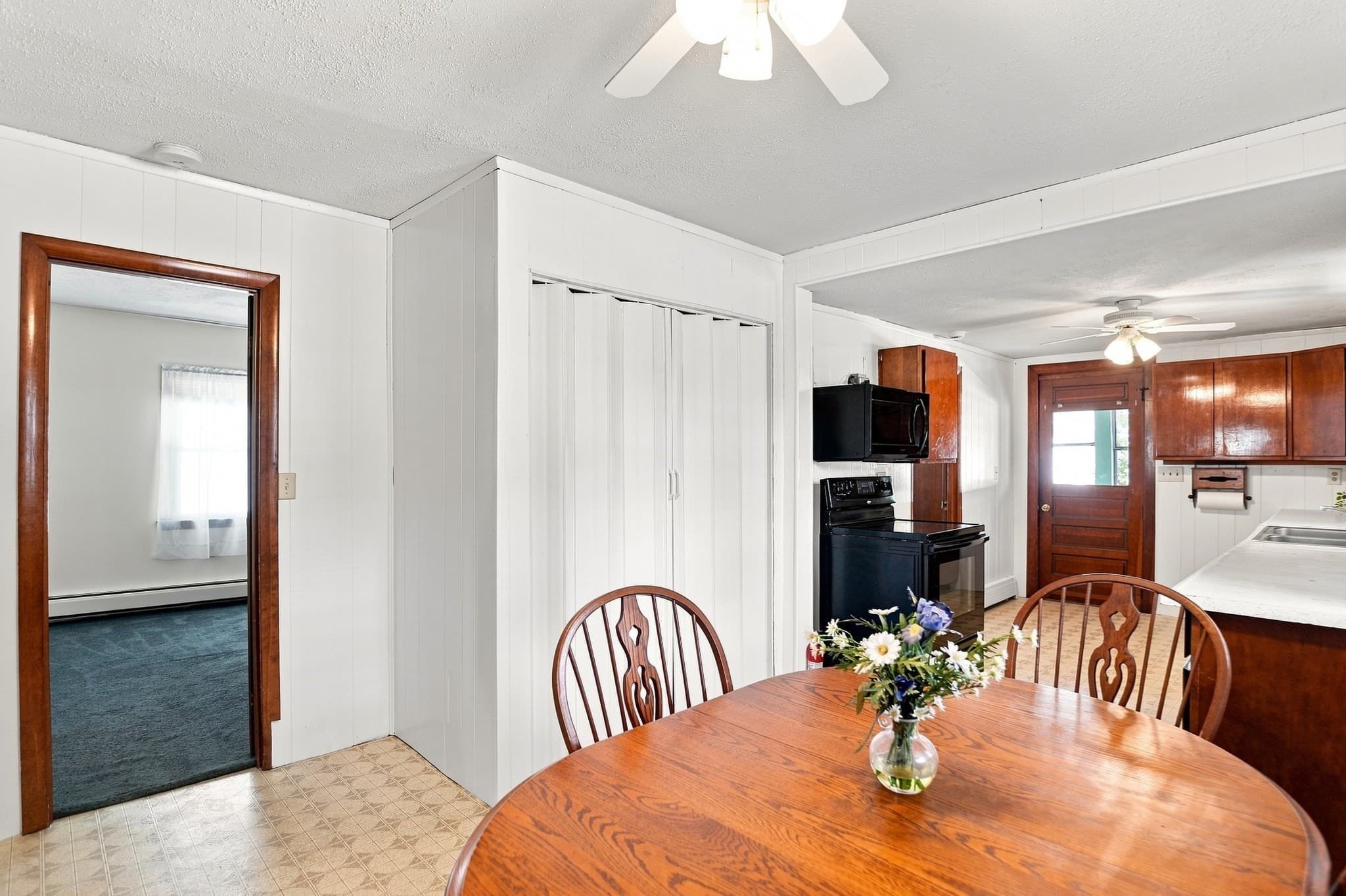 Single Family Residence at 152 Main Street, Wilmington MA 01887, Wilmington, photo 10 of 29