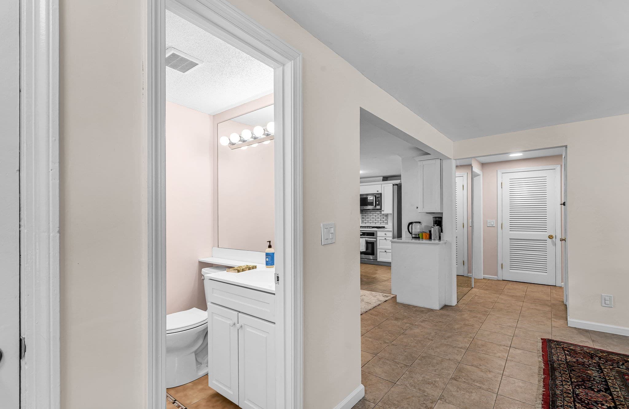 Single Family Residence at 908 Frank Smith Rd, Longmeadow MA 01106, Longmeadow, photo 15 of 42