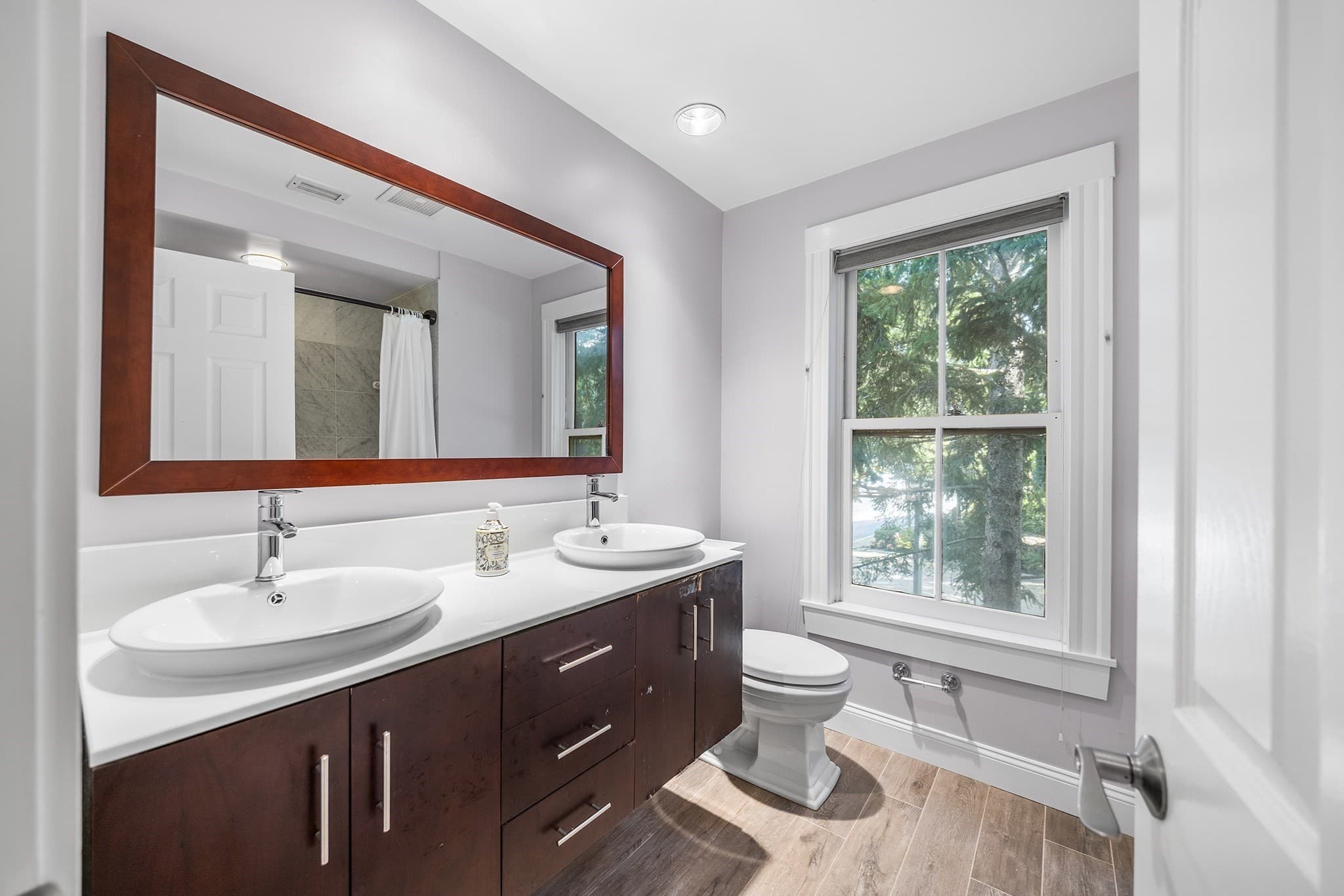 Condominium at 1175 Chestnut St # 3, Newton MA 02464, Newton, photo 11 of 17