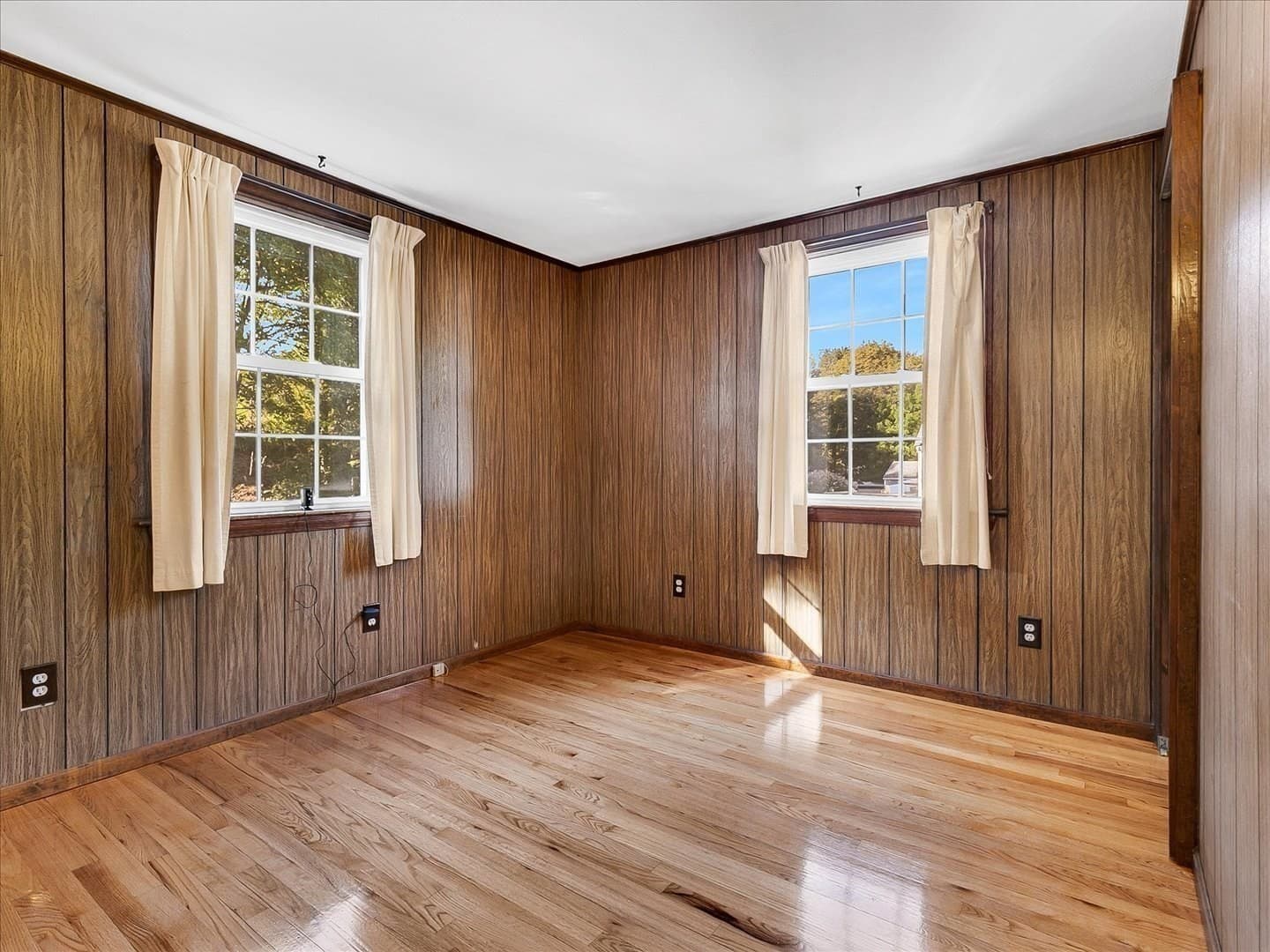 Single Family Residence at 31 Chipman Road, Beverly MA 01915, Beverly, photo 13 of 29