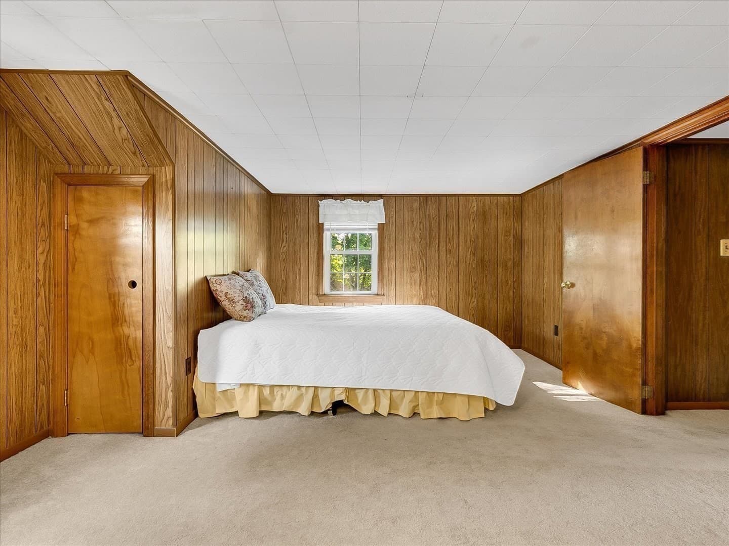 Single Family Residence at 31 Chipman Road, Beverly MA 01915, Beverly, photo 17 of 29