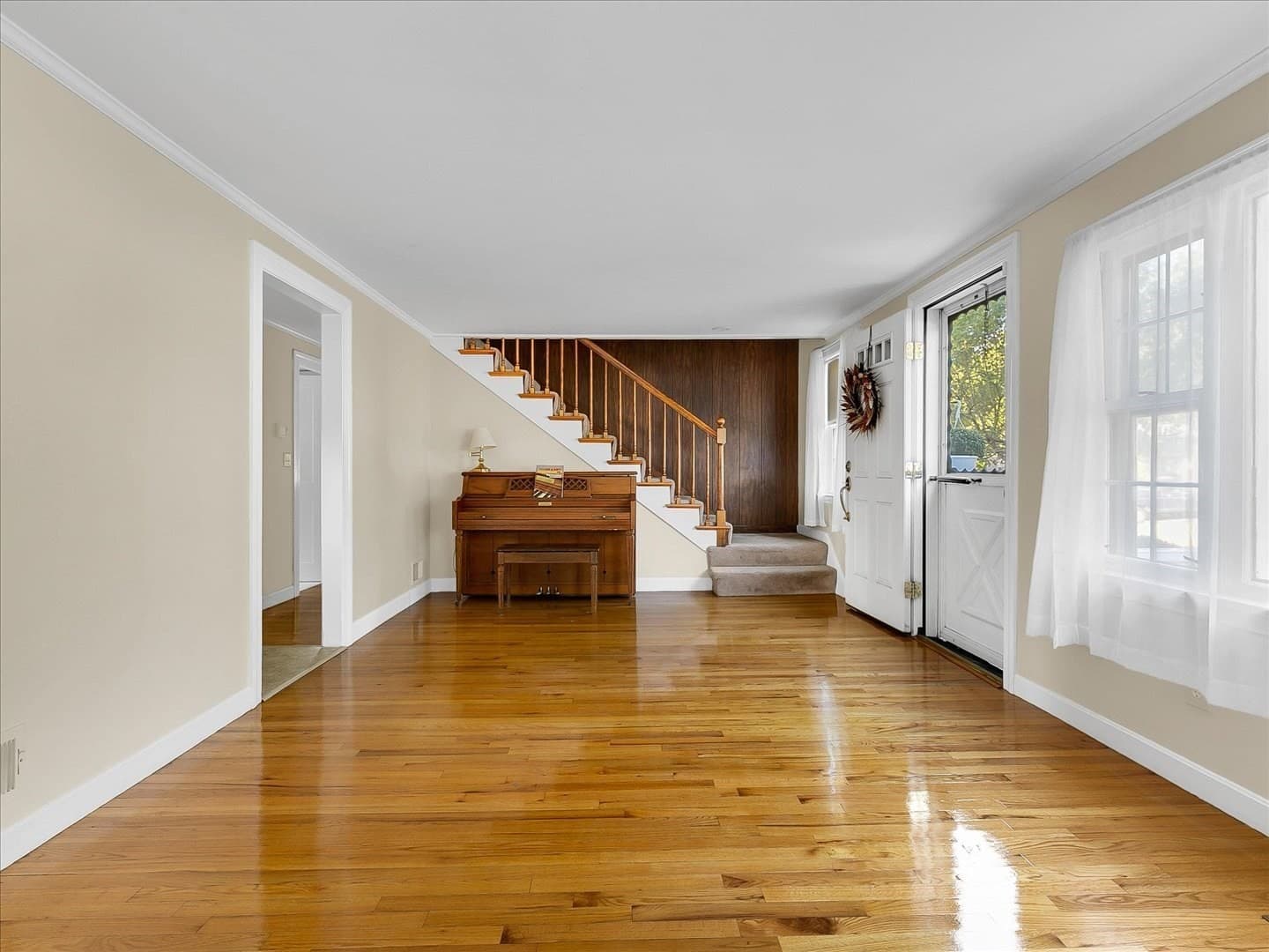 Single Family Residence at 31 Chipman Road, Beverly MA 01915, Beverly, photo 3 of 29