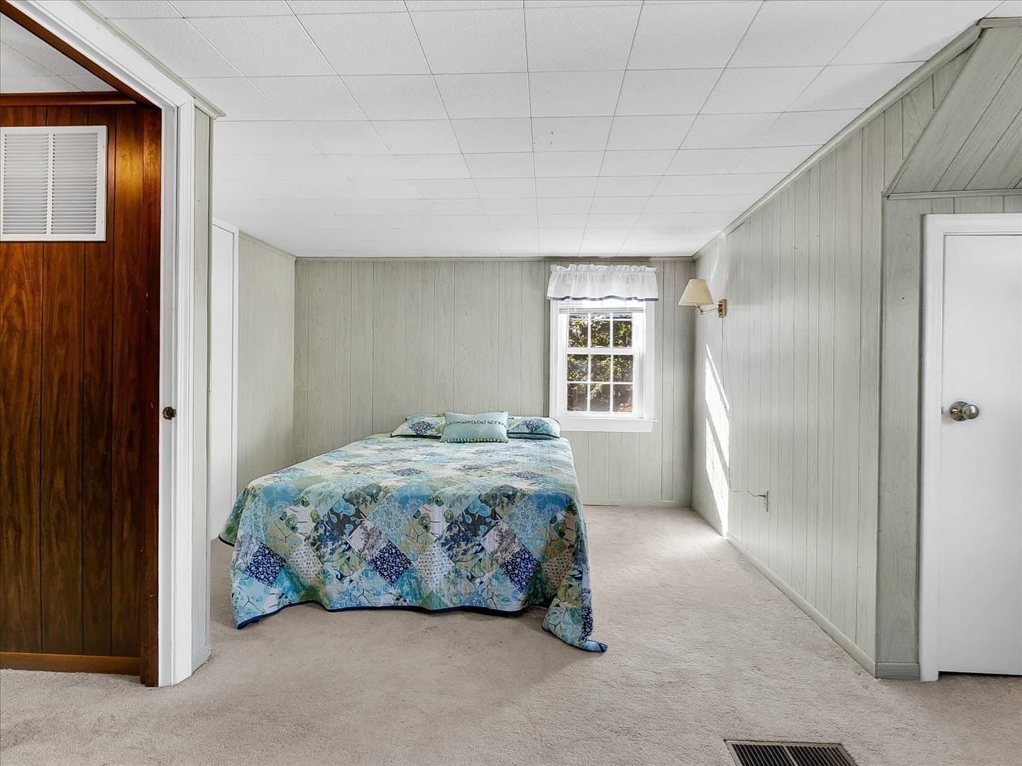 Single Family Residence at 31 Chipman Road, Beverly MA 01915, Beverly, photo 14 of 29