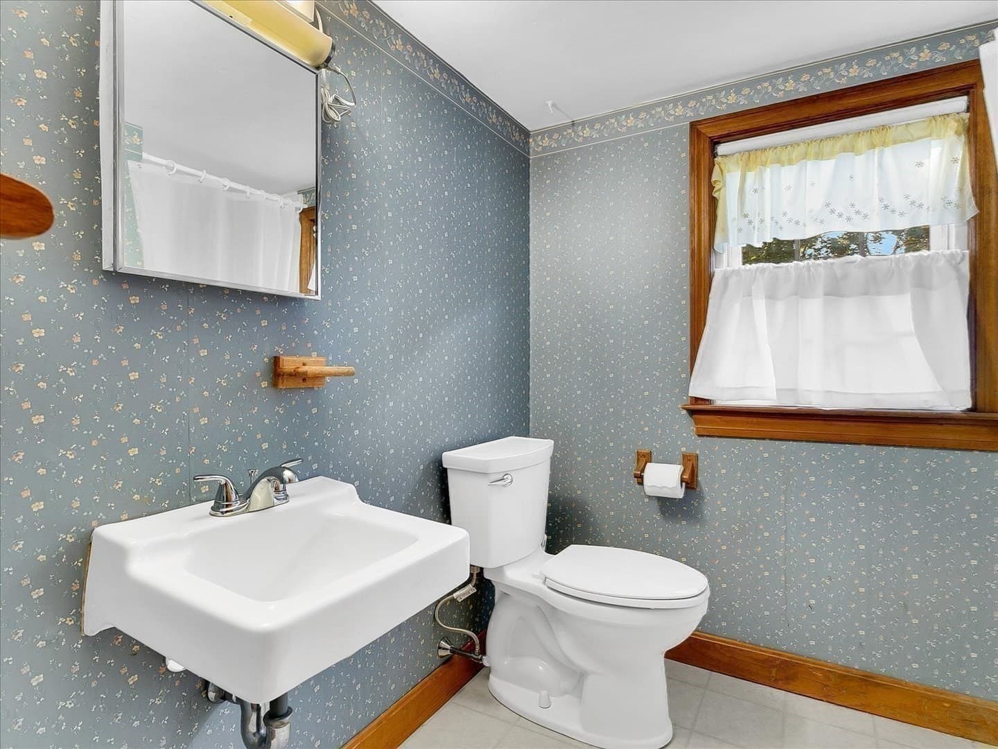 Single Family Residence at 31 Chipman Road, Beverly MA 01915, Beverly, photo 19 of 29