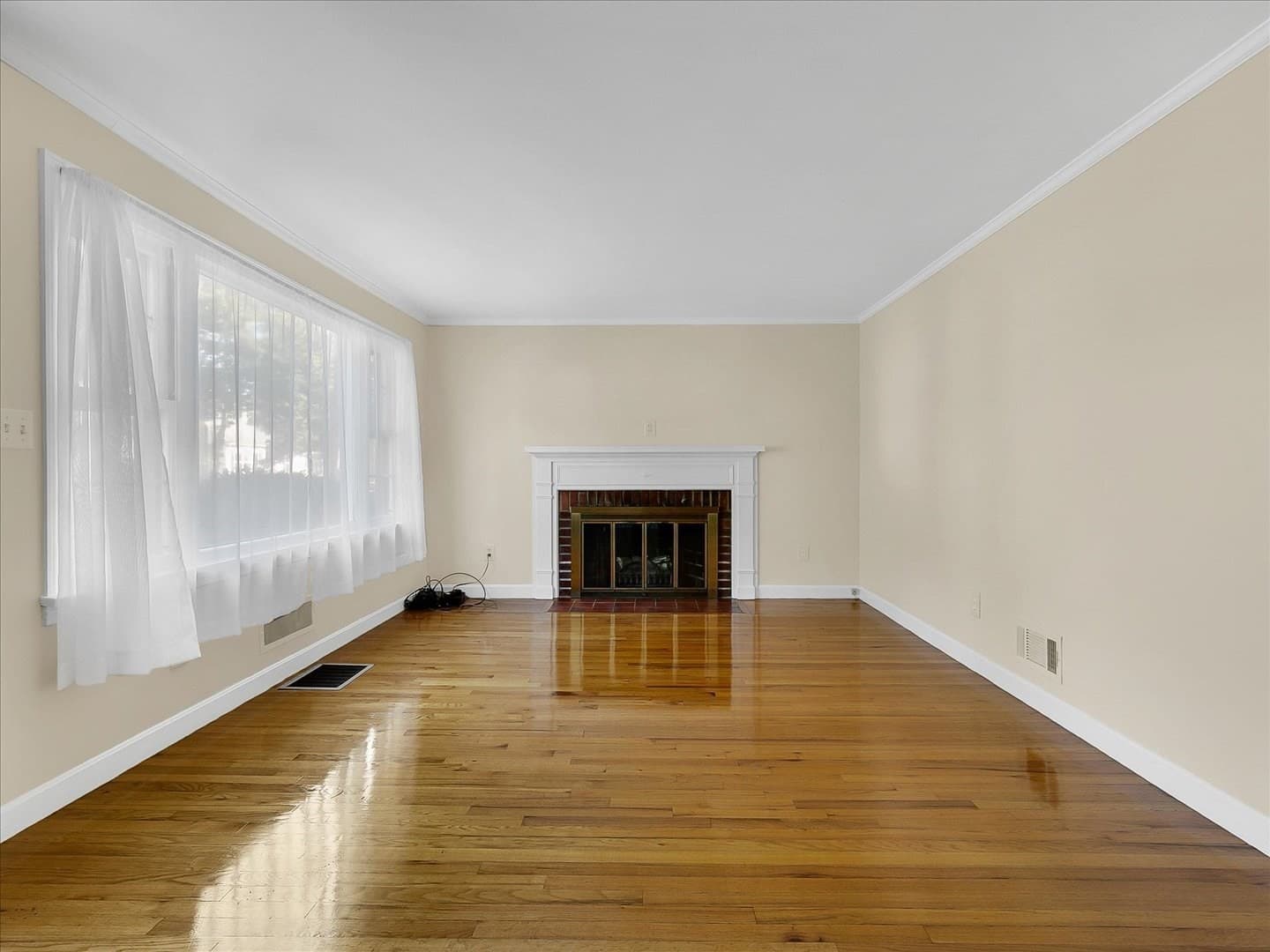 Single Family Residence at 31 Chipman Road, Beverly MA 01915, Beverly, photo 4 of 29