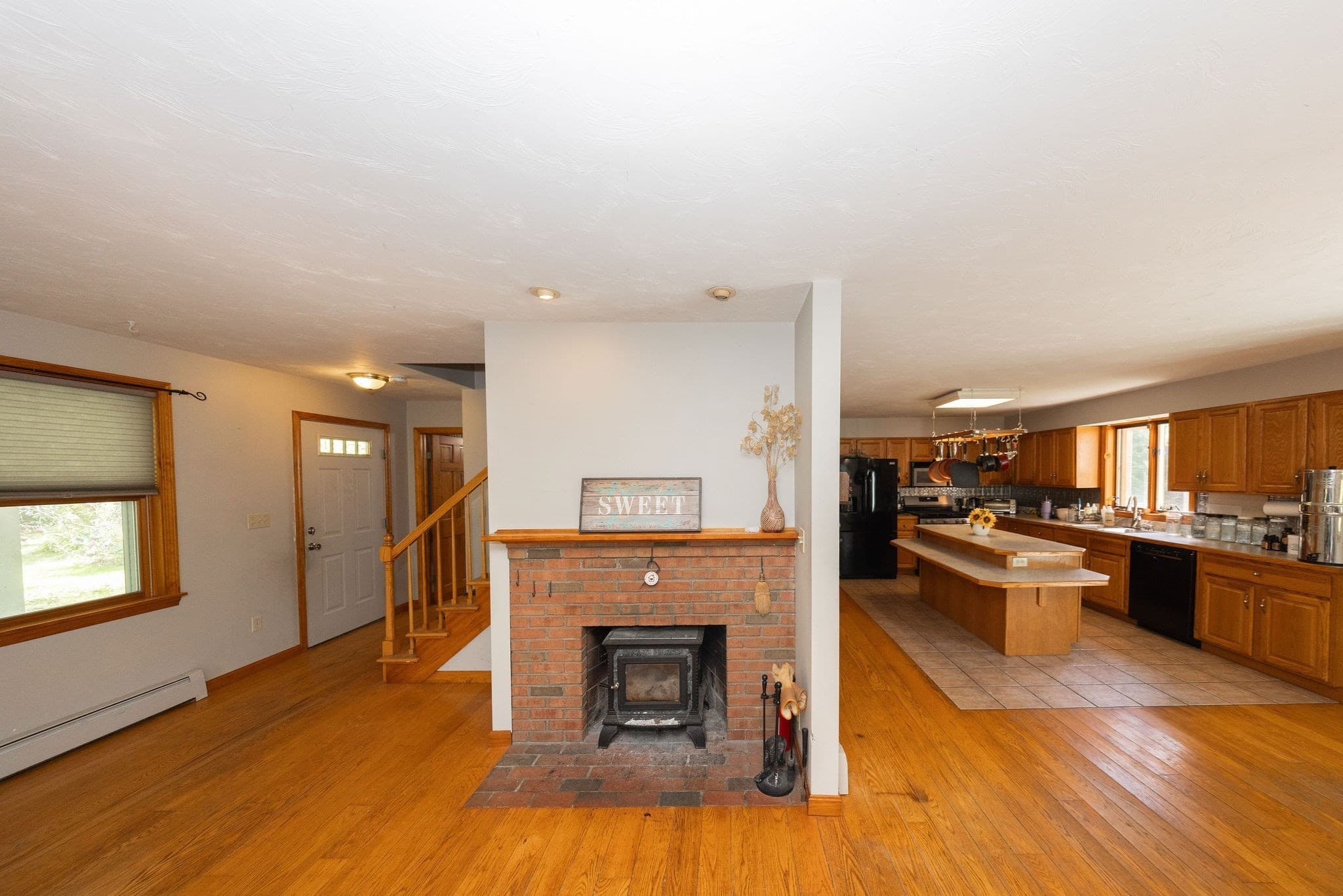 Single Family Residence at 152 Pierce Rd, West Brookfield MA 01585, West Brookfield, photo 3 of 40