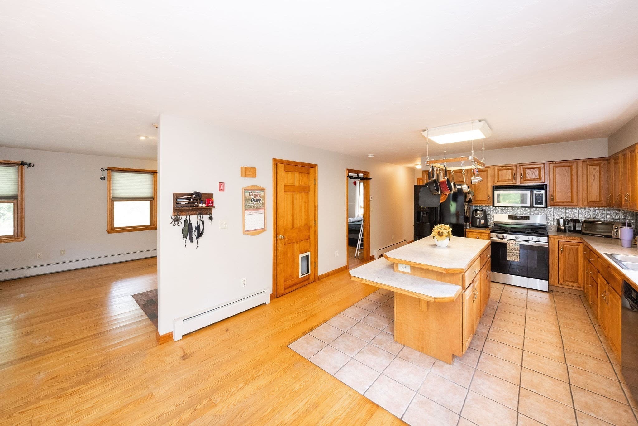 Single Family Residence at 152 Pierce Rd, West Brookfield MA 01585, West Brookfield, photo 5 of 40