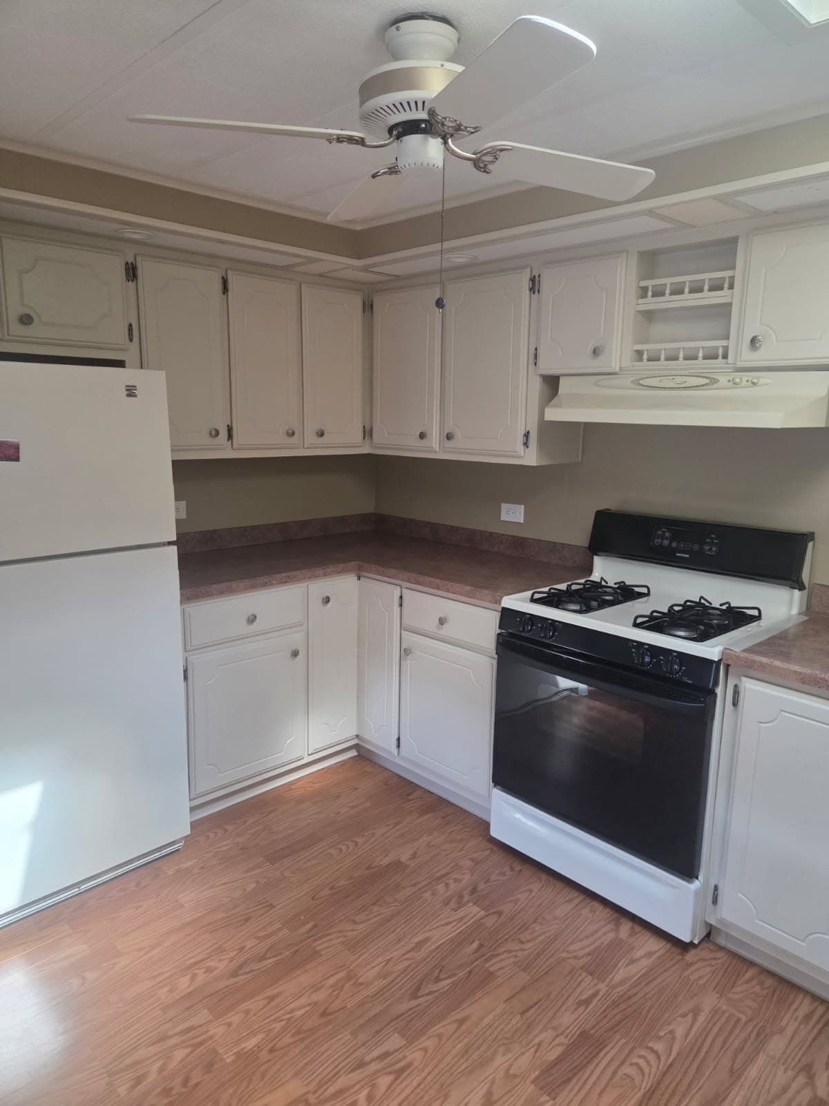 Mobile Home at 14 Birch Street, Rockland MA 02370, Rockland, photo 6 of 17