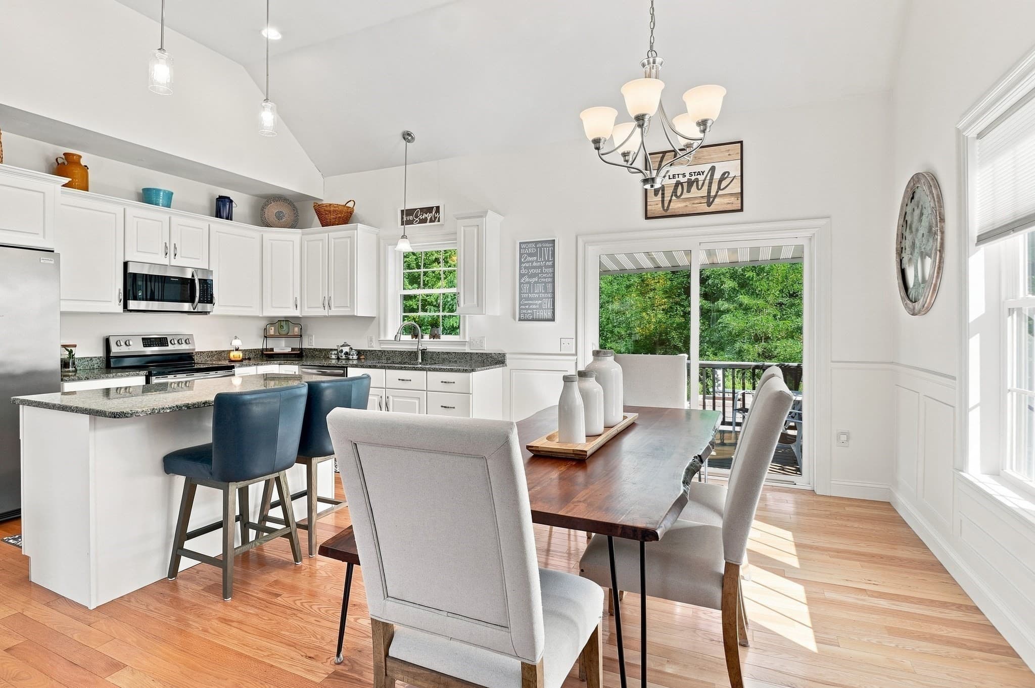Single Family Residence at 33 Skyview Drive, Millbury MA 01527, Millbury, photo 17 of 34