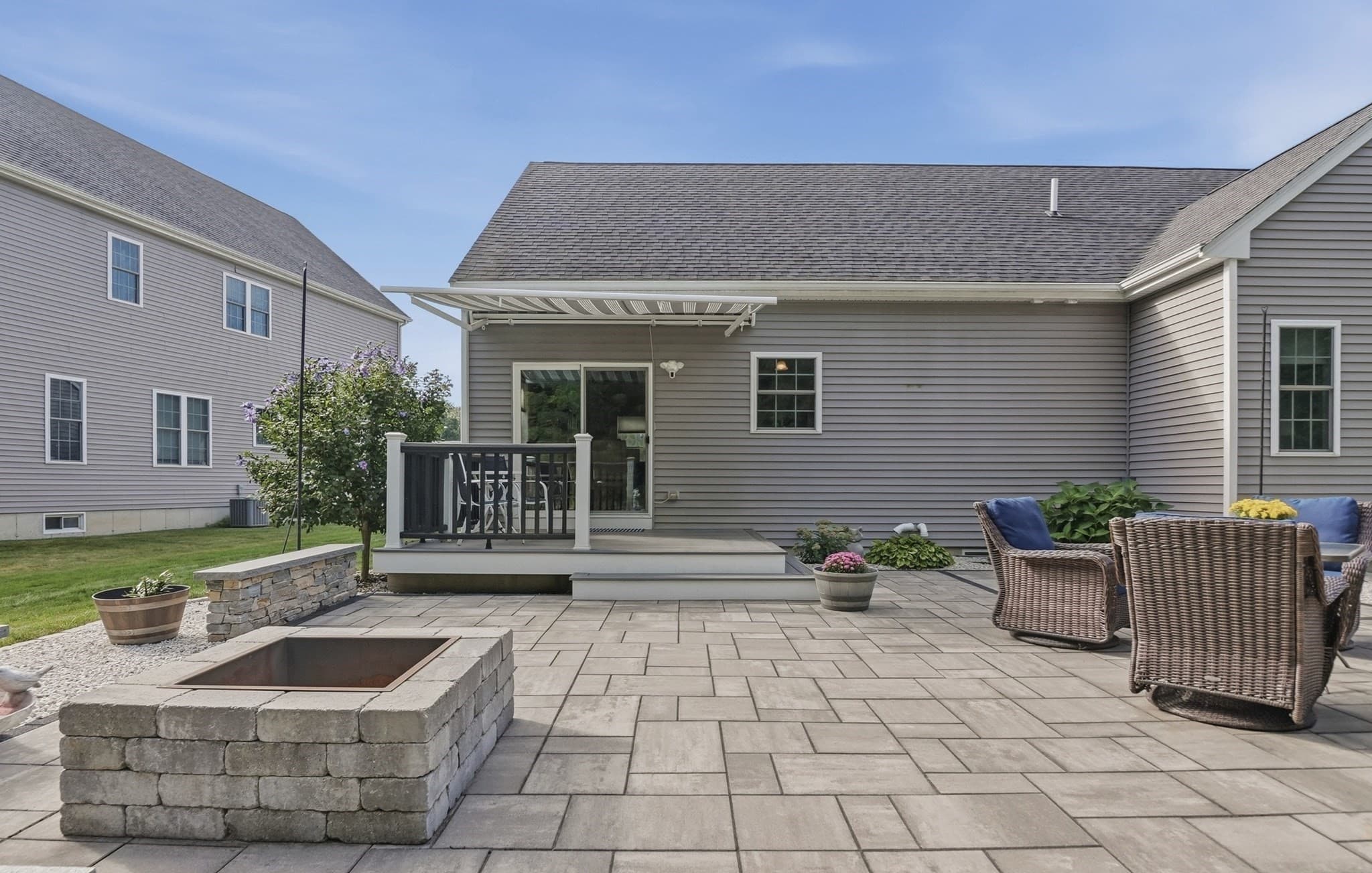 Single Family Residence at 33 Skyview Drive, Millbury MA 01527, Millbury, photo 7 of 34