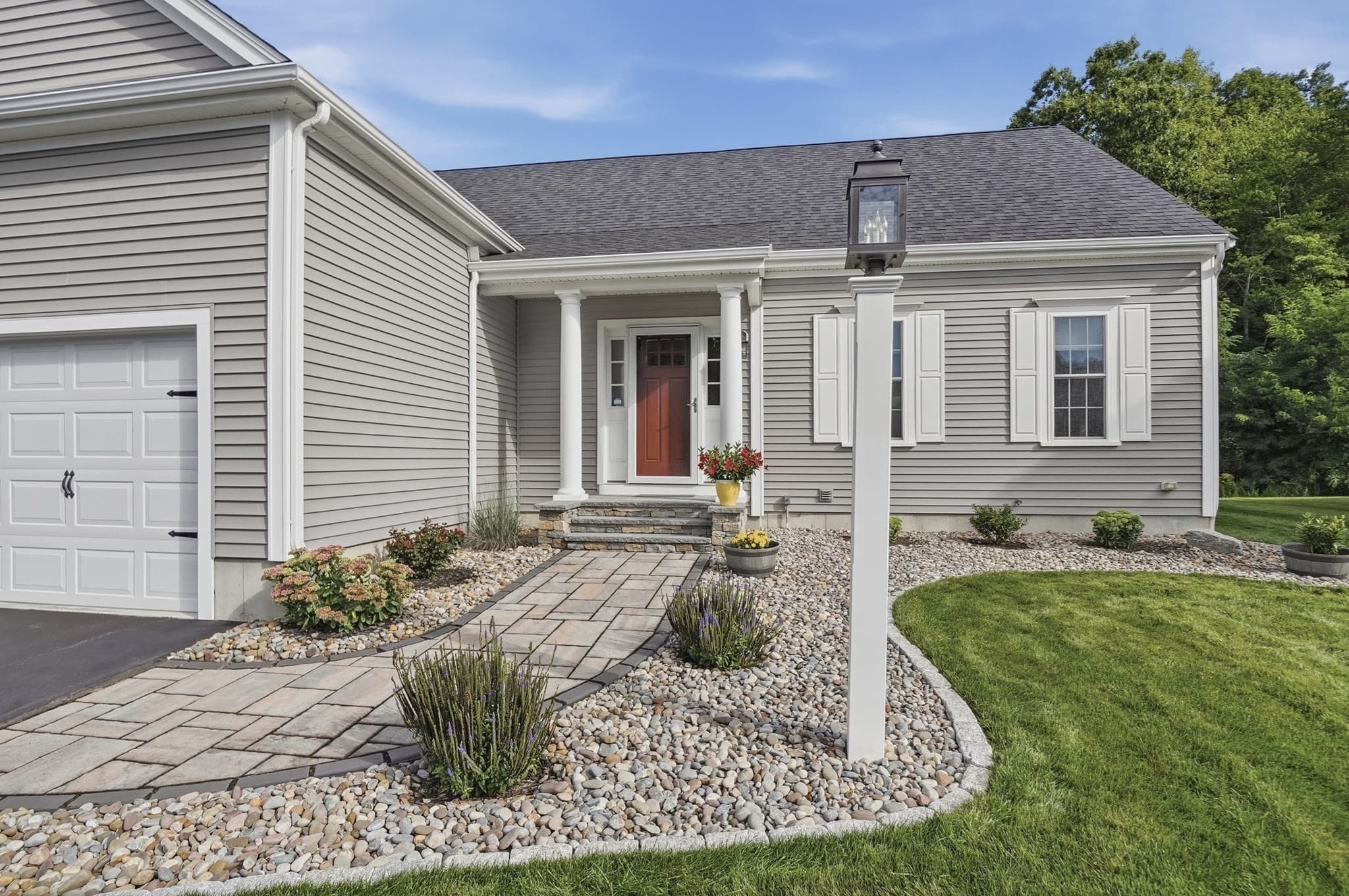Single Family Residence at 33 Skyview Drive, Millbury MA 01527, Millbury, photo 3 of 34