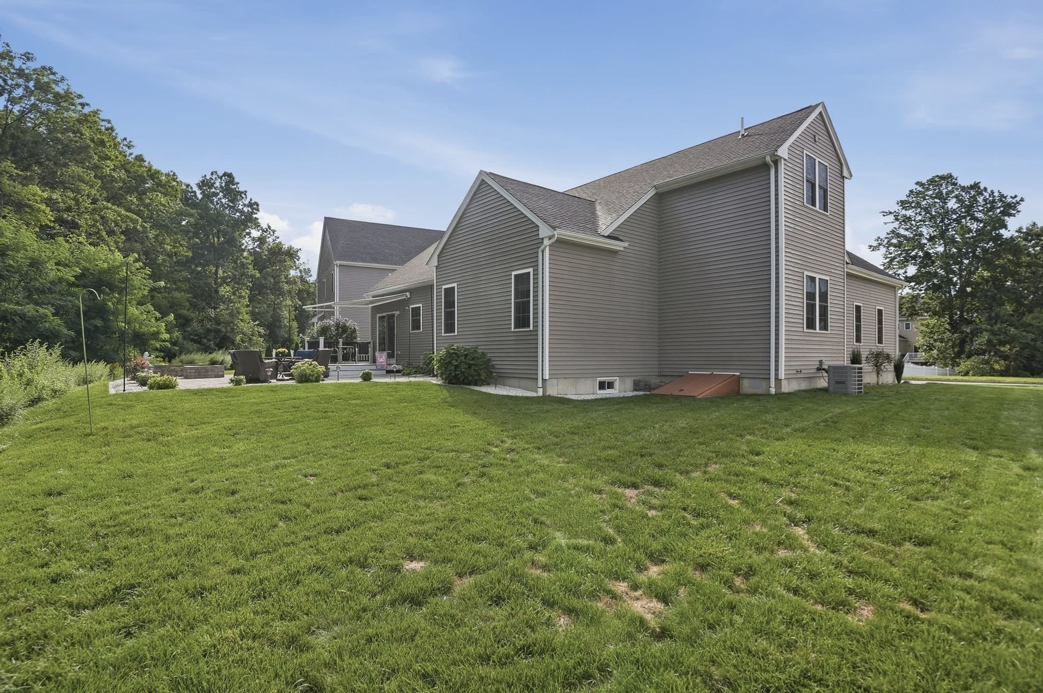 Single Family Residence at 33 Skyview Drive, Millbury MA 01527, Millbury, photo 33 of 34