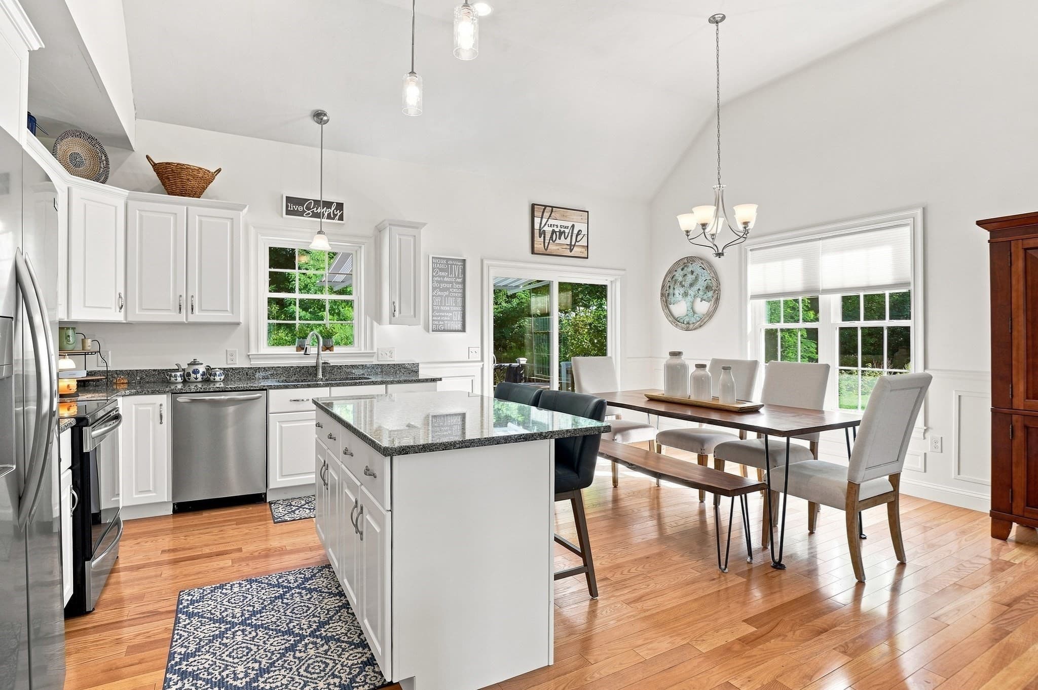 Single Family Residence at 33 Skyview Drive, Millbury MA 01527, Millbury, photo 18 of 34