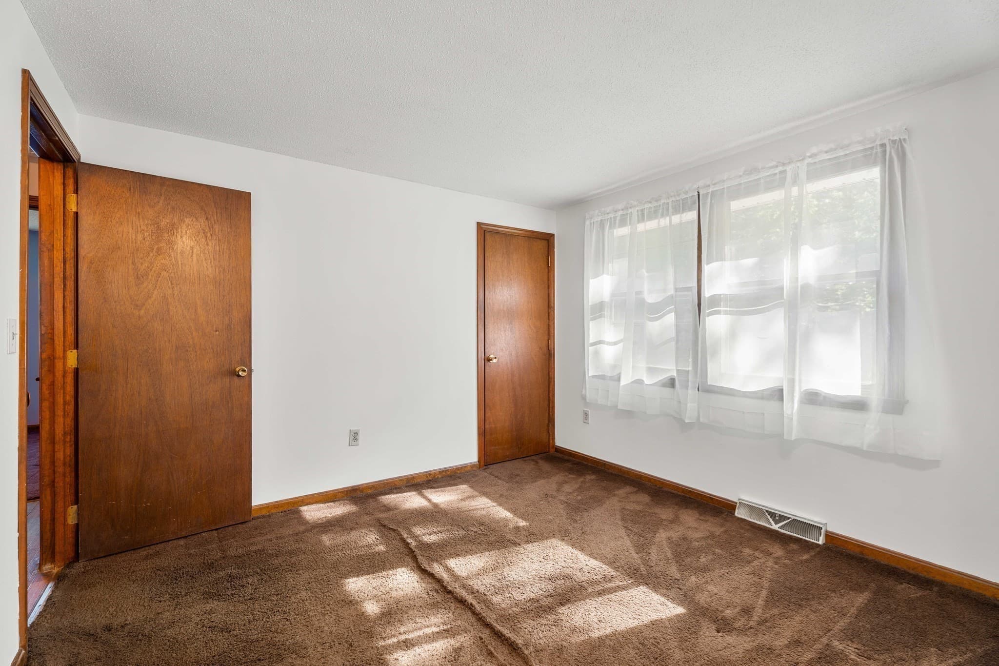 Single Family Residence at 504 High Street, Dunstable MA 01827, Dunstable, photo 9 of 29