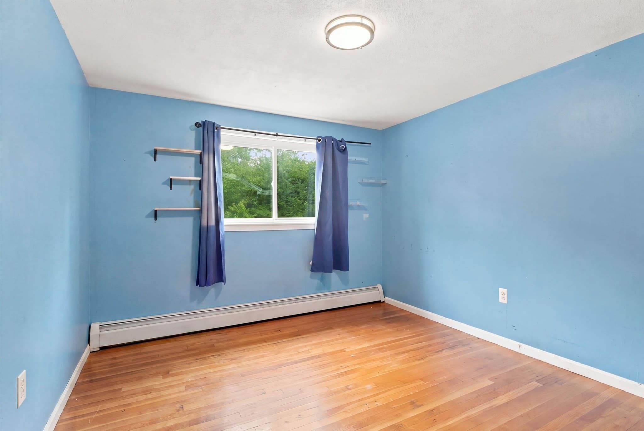 Single Family Residence at 22 Woodbury St, Salem NH 03079, Salem, photo 14 of 34