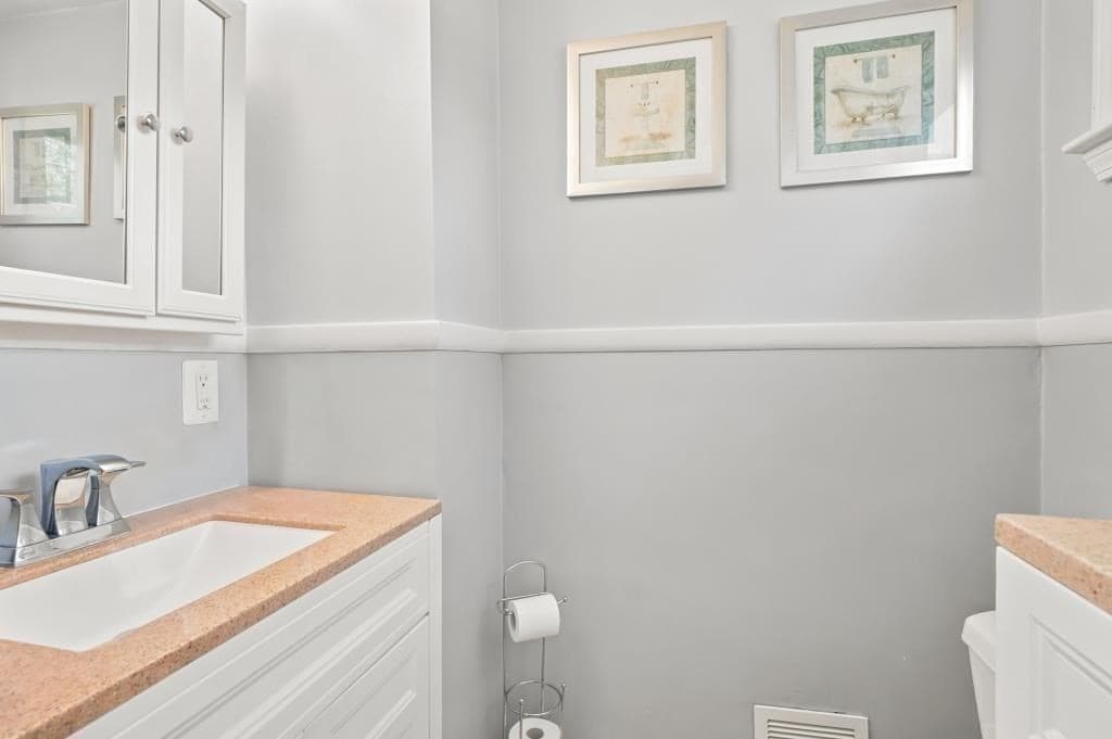 Single Family Residence at 33 Nicholson St, Lynn MA 01905, Lynn, photo 17 of 28