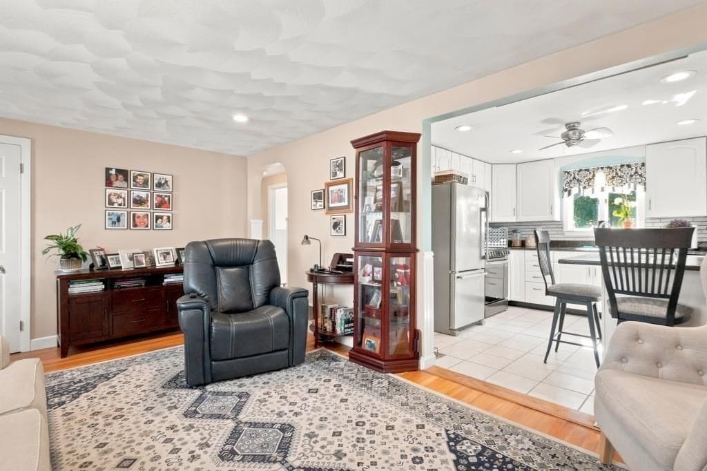 Single Family Residence at 33 Nicholson St, Lynn MA 01905, Lynn, photo 7 of 28