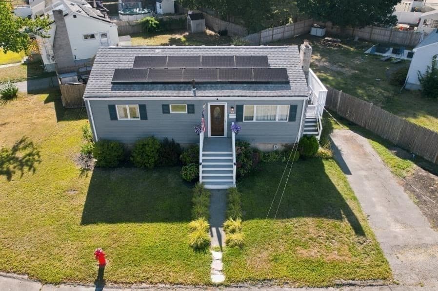 Single Family Residence at 33 Nicholson St, Lynn MA 01905, Lynn, photo 3 of 28