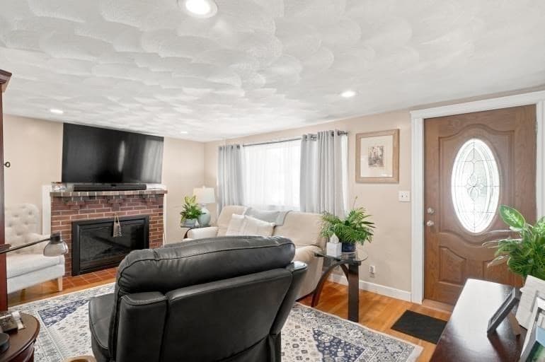 Single Family Residence at 33 Nicholson St, Lynn MA 01905, Lynn, photo 9 of 28