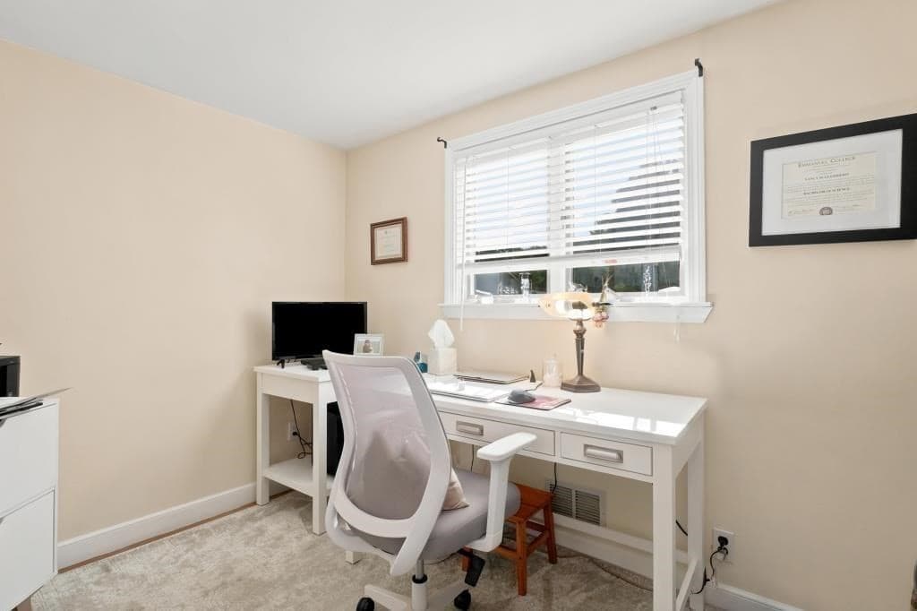 Single Family Residence at 33 Nicholson St, Lynn MA 01905, Lynn, photo 19 of 28