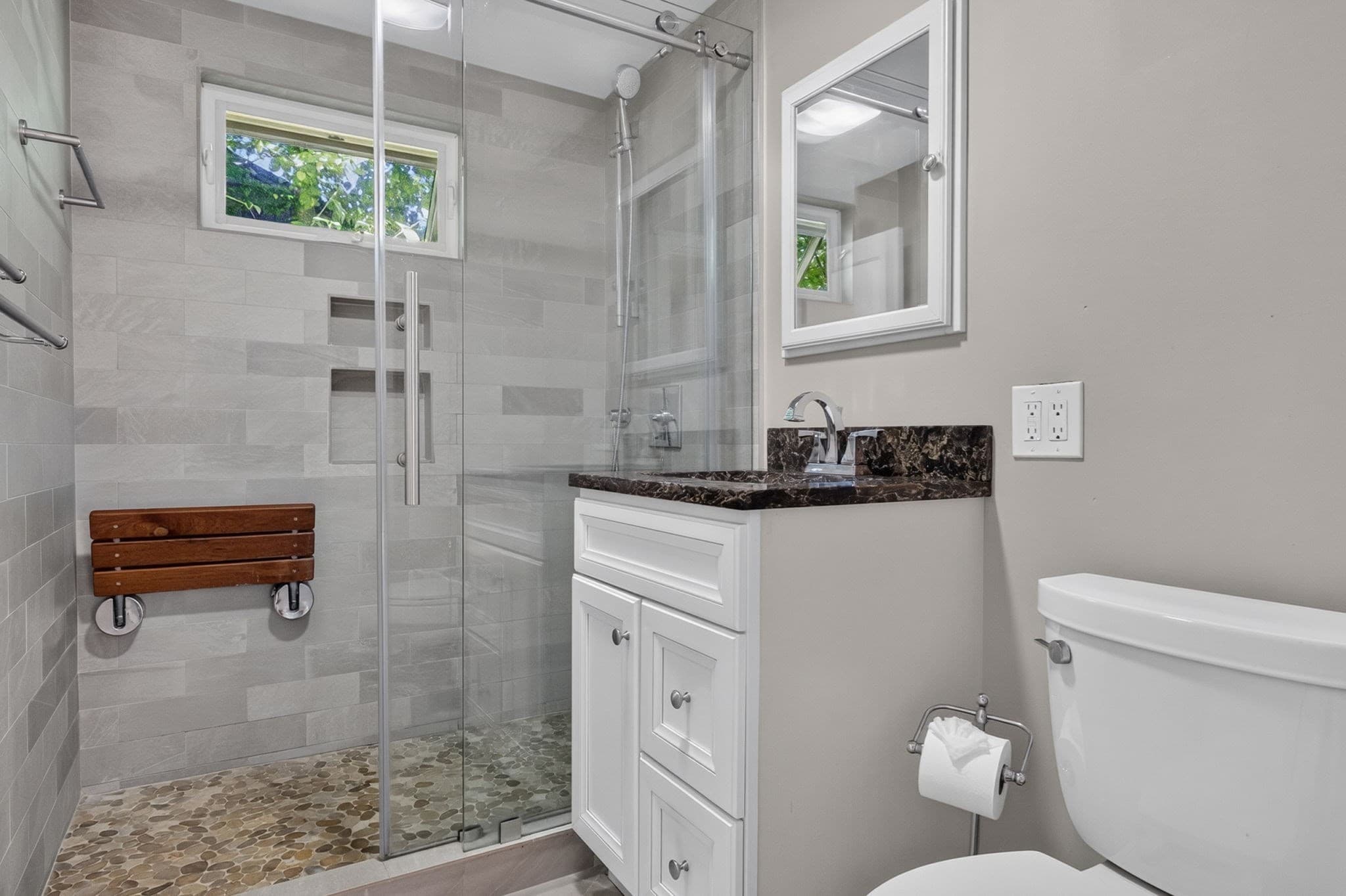 Single Family Residence at 10 Hayward St, Randolph MA 02368, Randolph, photo 15 of 35