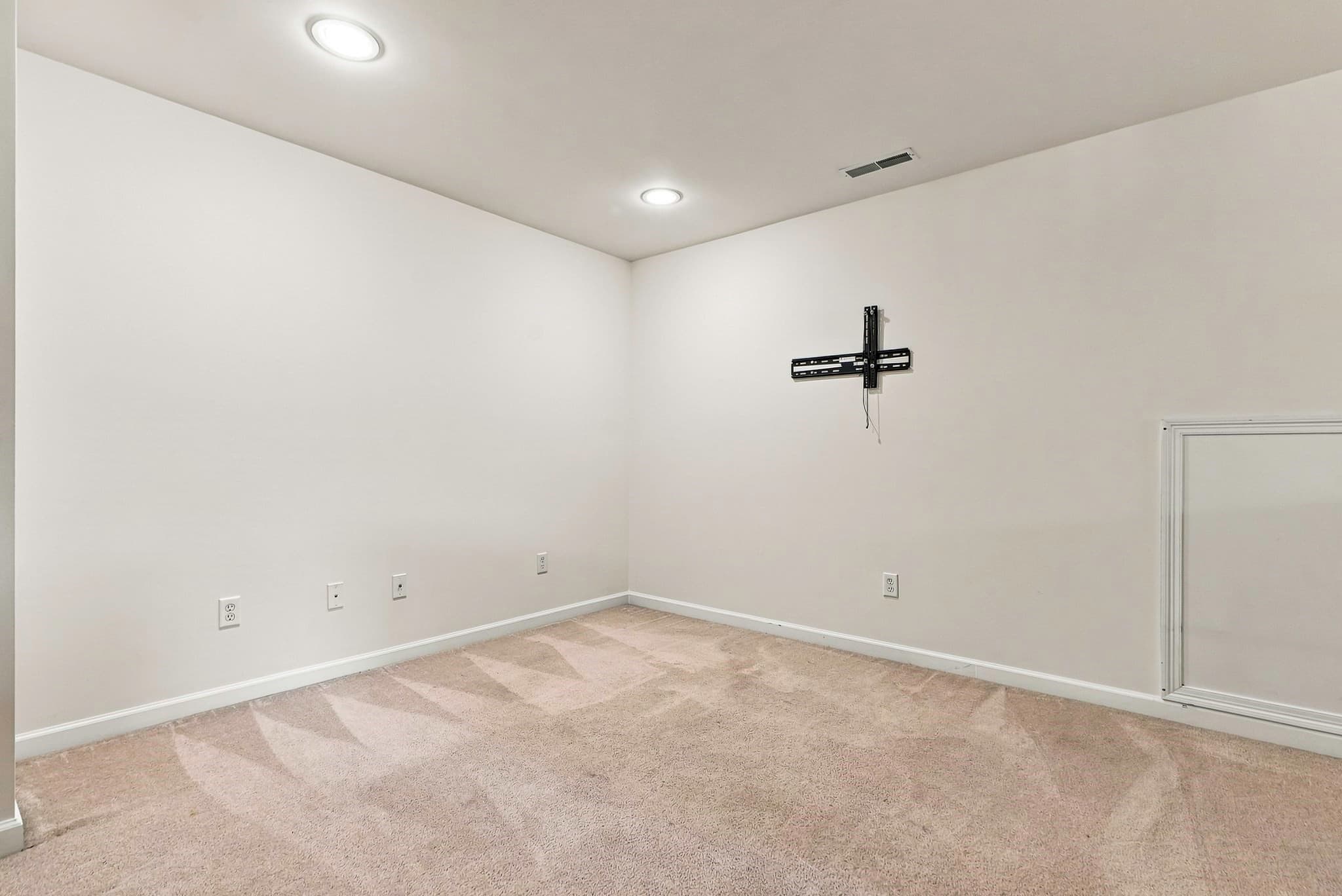 Condominium at 38 Cherry Ln # 38, Grafton MA 01560, photo 36 of 41