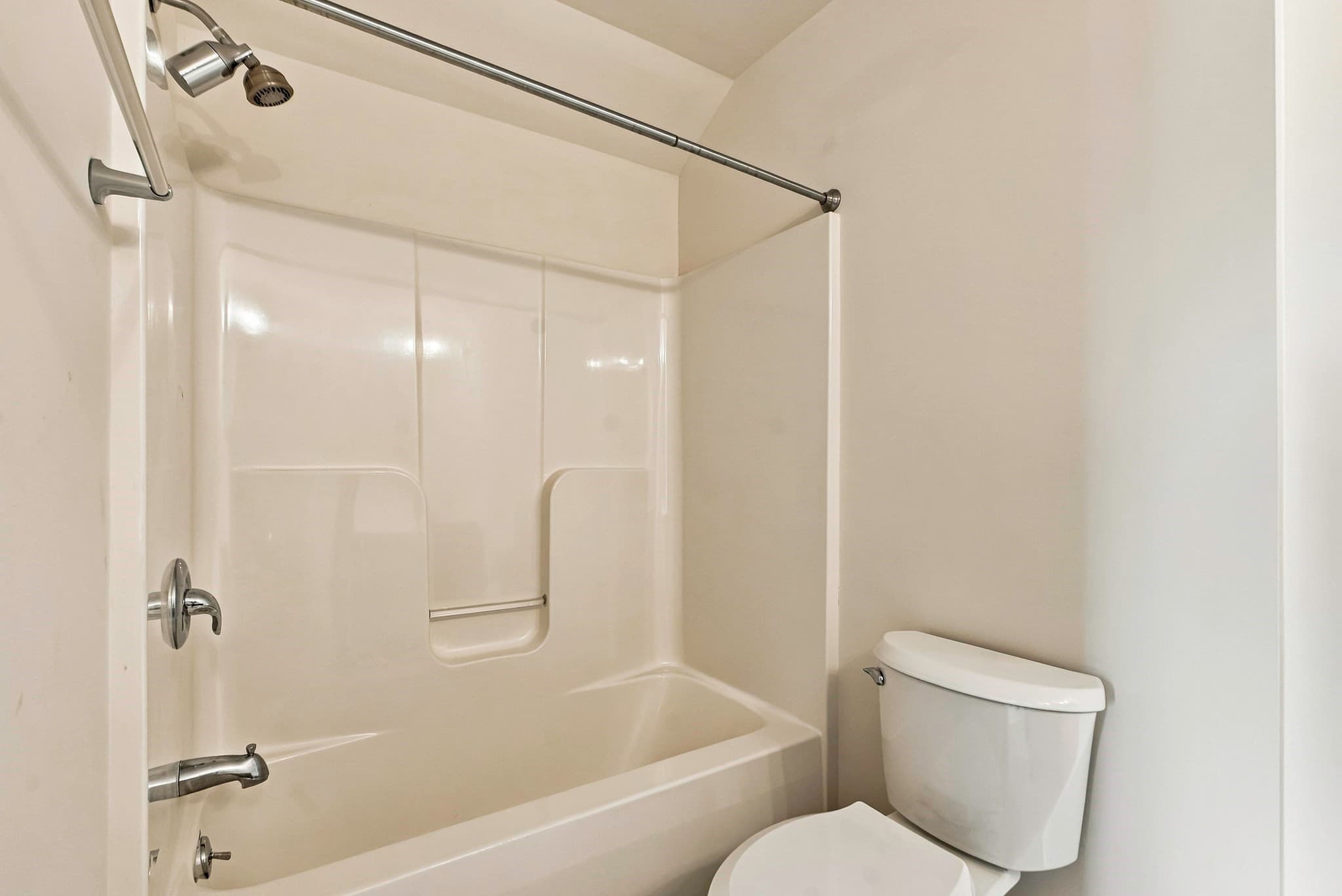 Condominium at 38 Cherry Ln # 38, Grafton MA 01560, photo 20 of 41