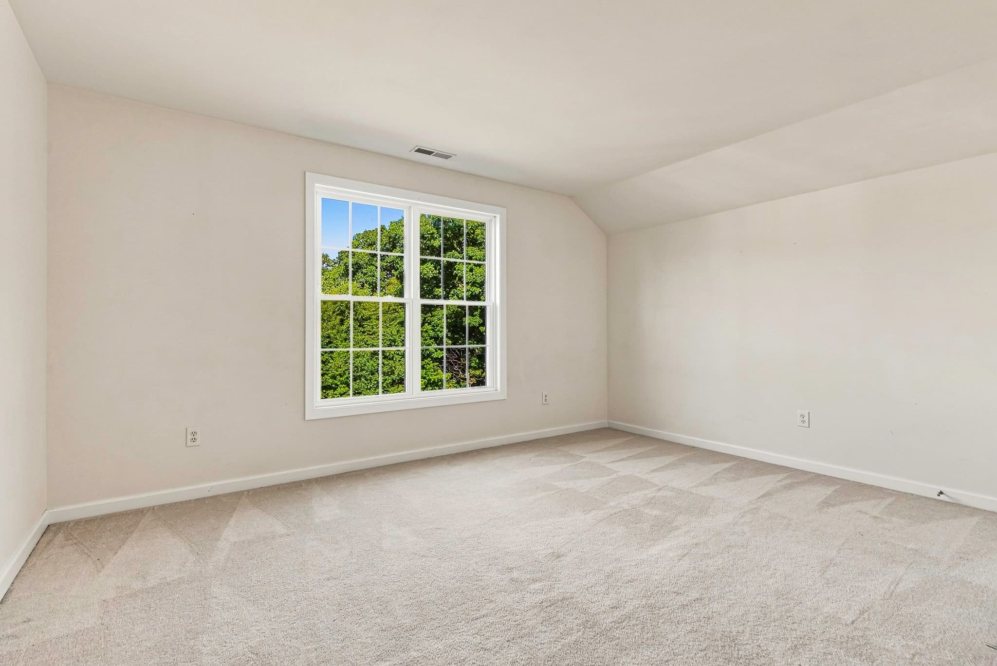 Condominium at 38 Cherry Ln # 38, Grafton MA 01560, photo 39 of 41
