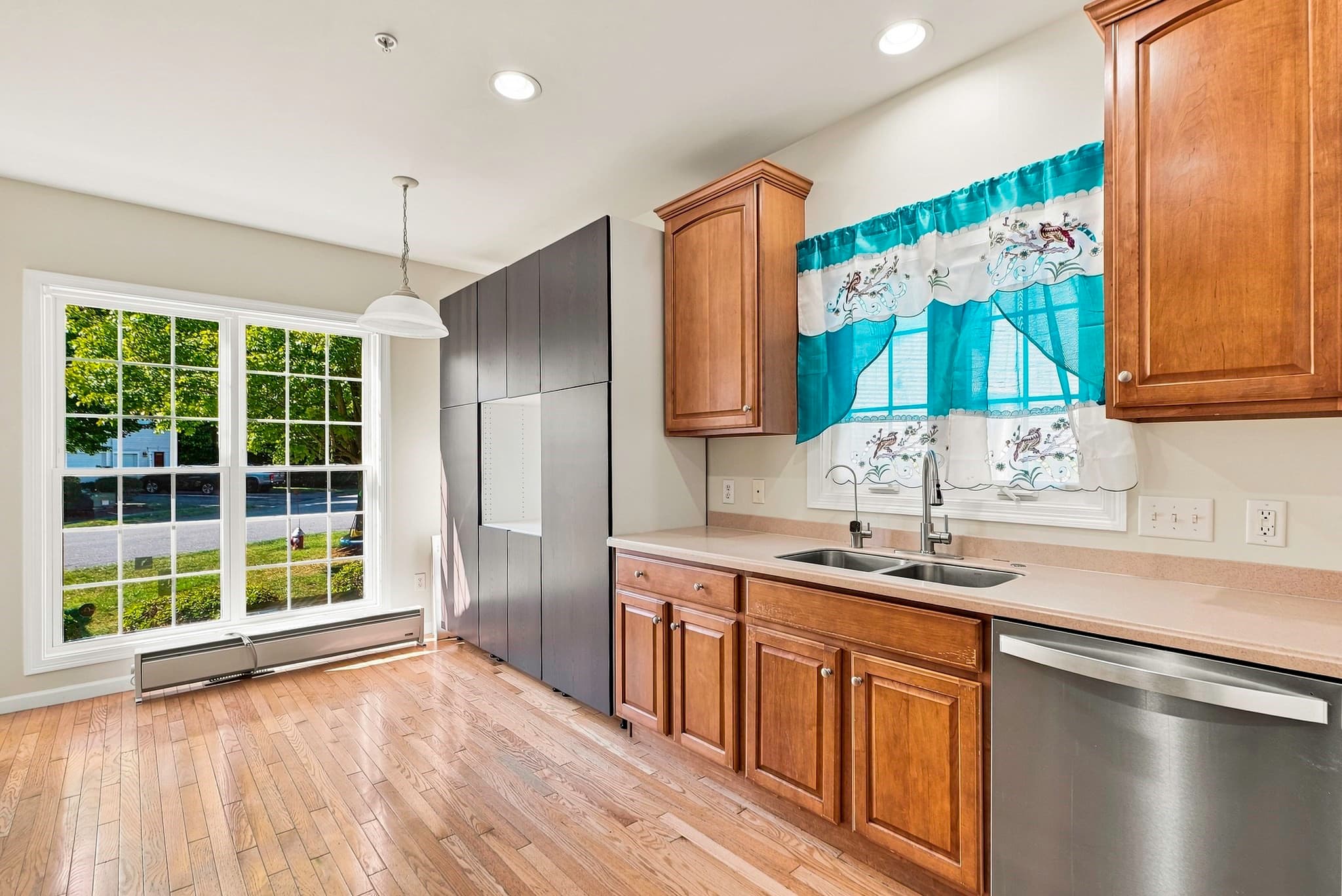Condominium at 38 Cherry Ln # 38, Grafton MA 01560, photo 8 of 41