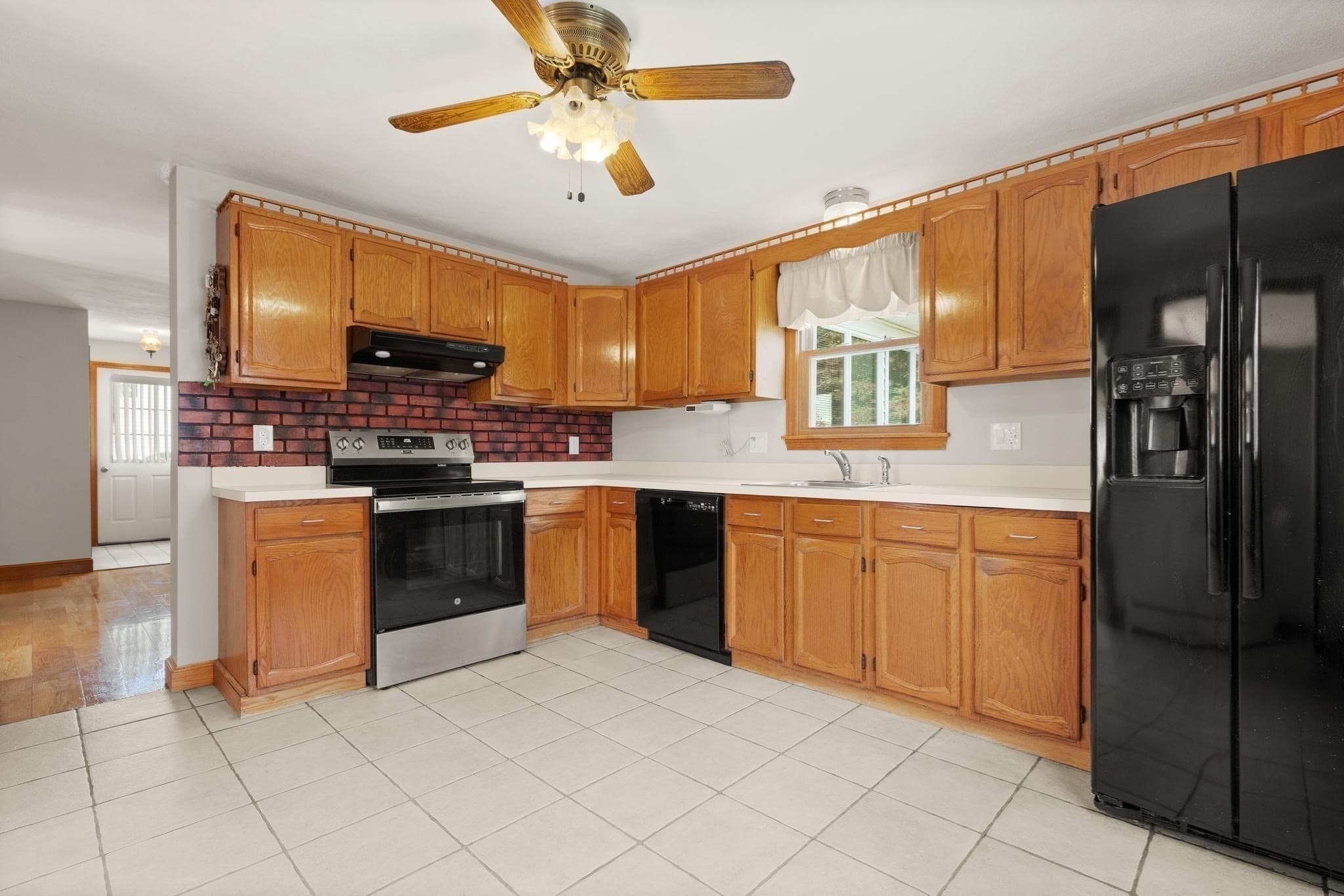 Single Family Residence at 8 Short St, Medford MA 02155, Medford, photo 26 of 41