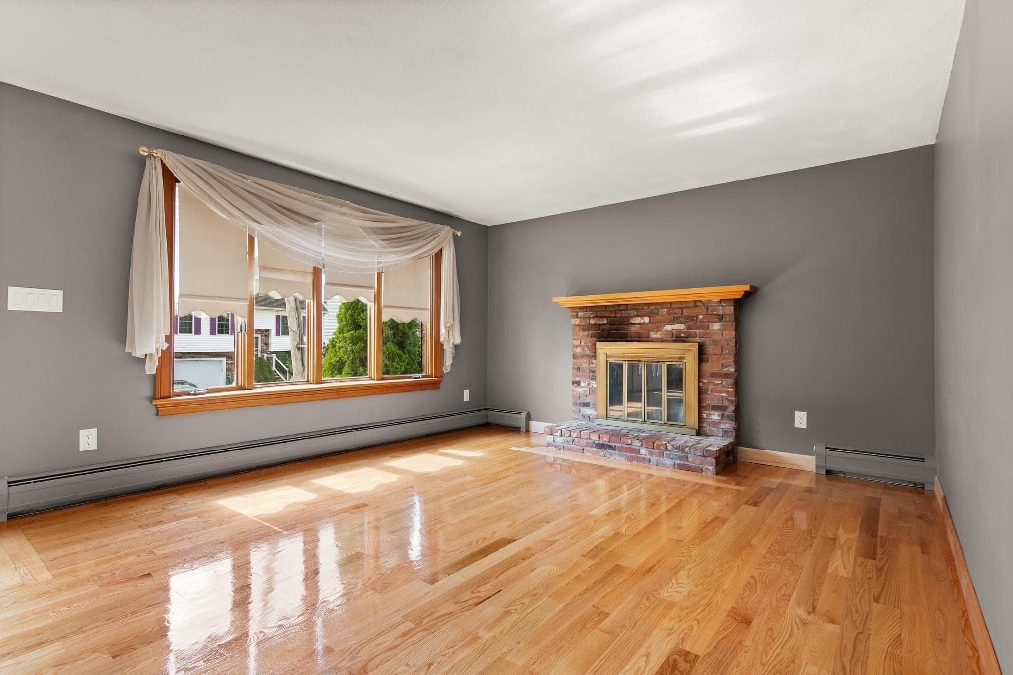 Single Family Residence at 8 Short St, Medford MA 02155, Medford, photo 8 of 41