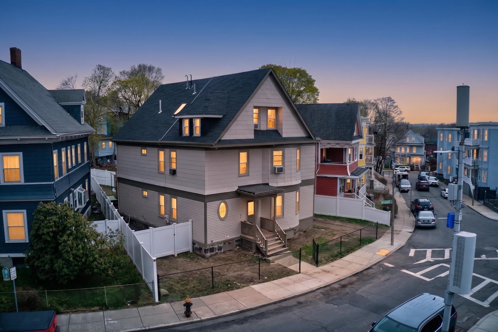3 Family at 37 Stonehurst, Boston MA 02122, photo 2 of 25