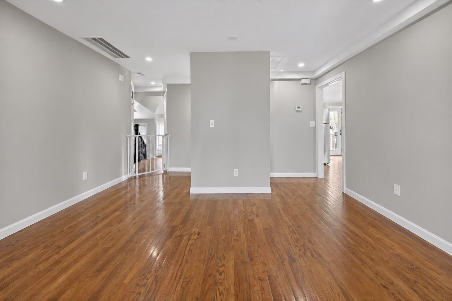 3 Family at 37 Stonehurst, Boston MA 02122, photo 17 of 25