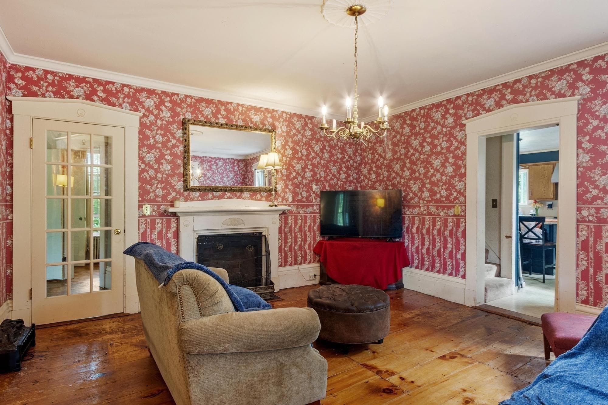 Single Family Residence at 46 Broad St, Barre MA 01005, Barre, photo 5 of 27