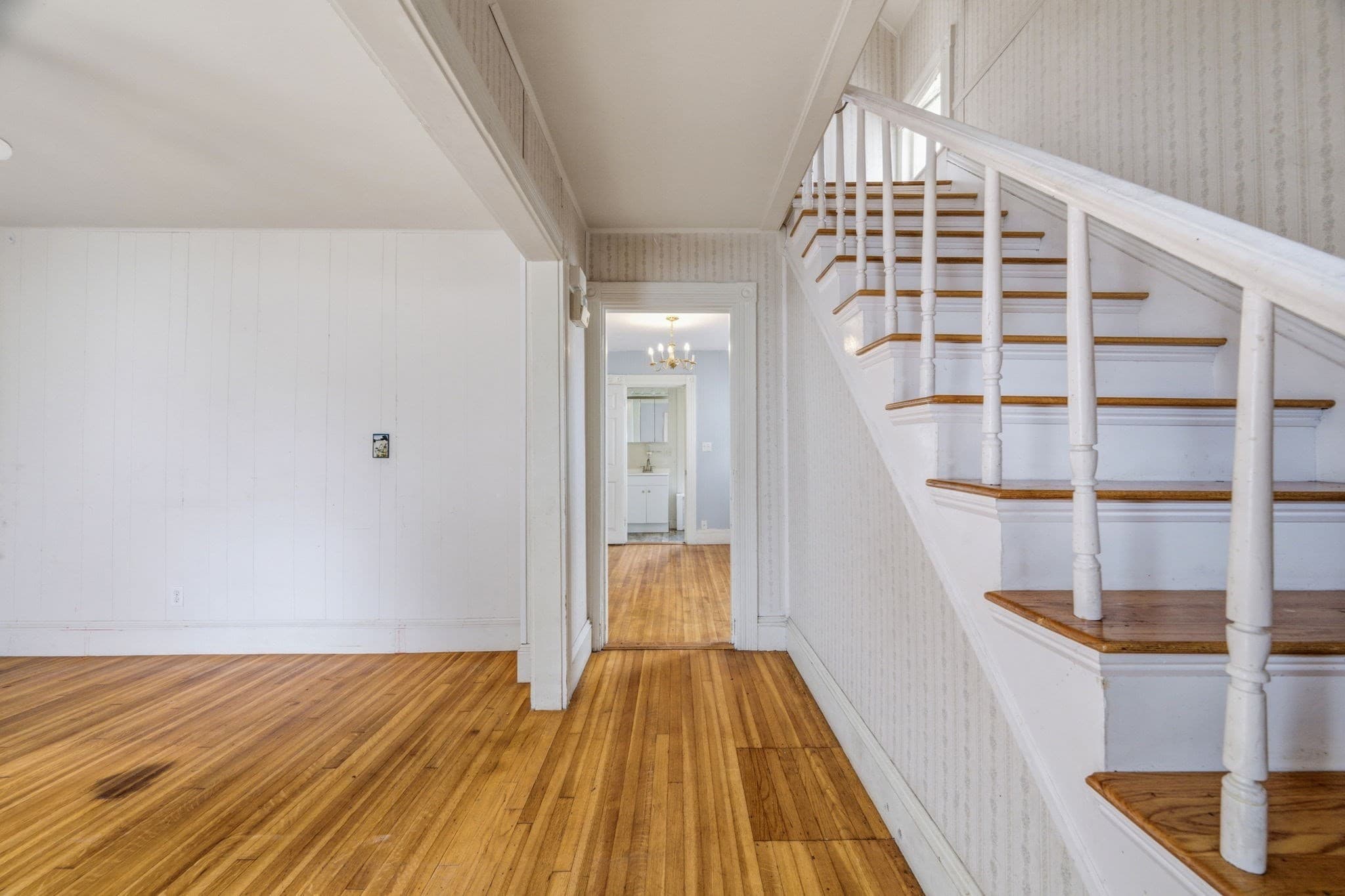Single Family Residence at 27 Houston Pl, Lynn MA 01905, Lynn, photo 6 of 39