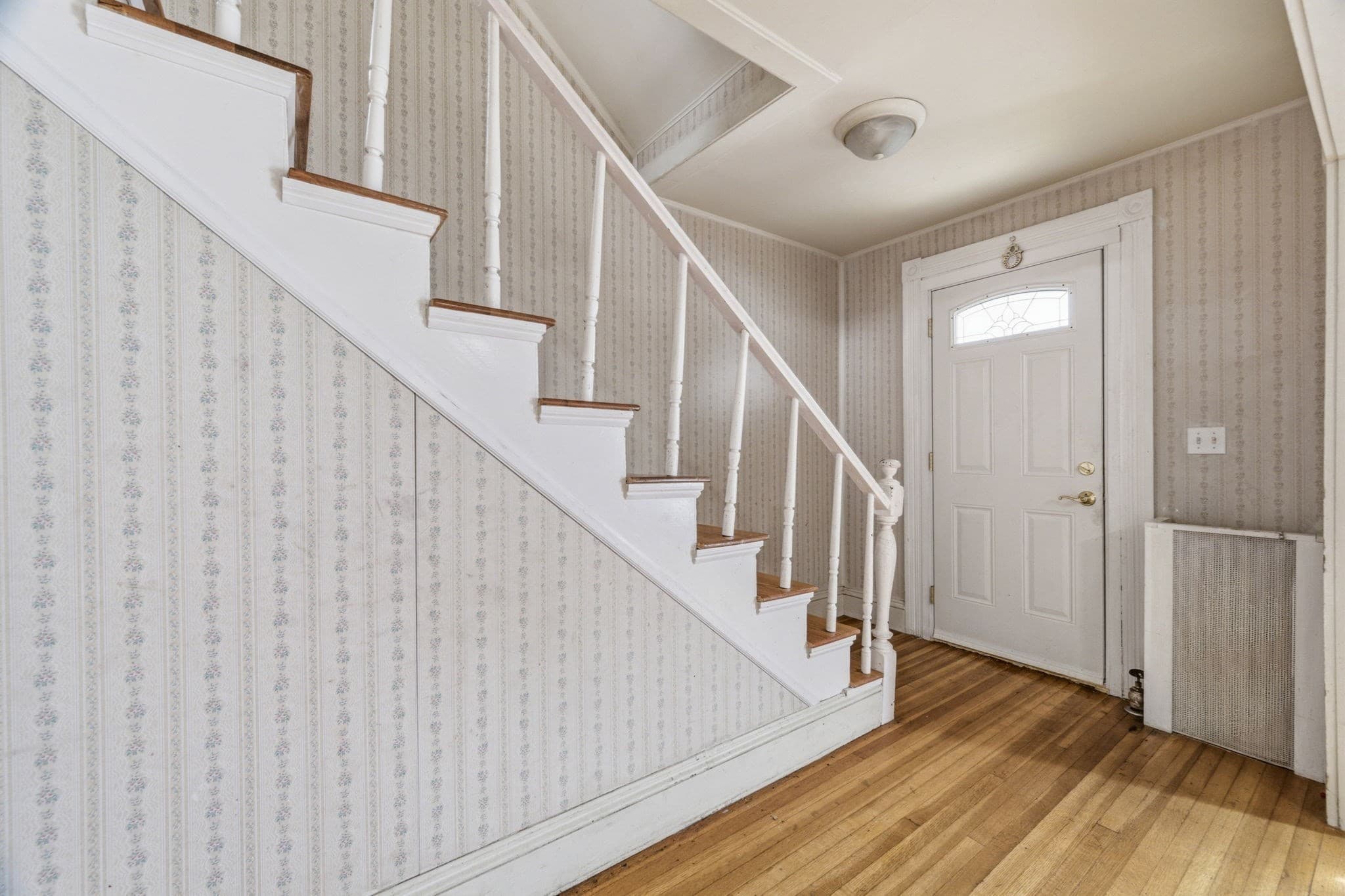Single Family Residence at 27 Houston Pl, Lynn MA 01905, Lynn, photo 5 of 39