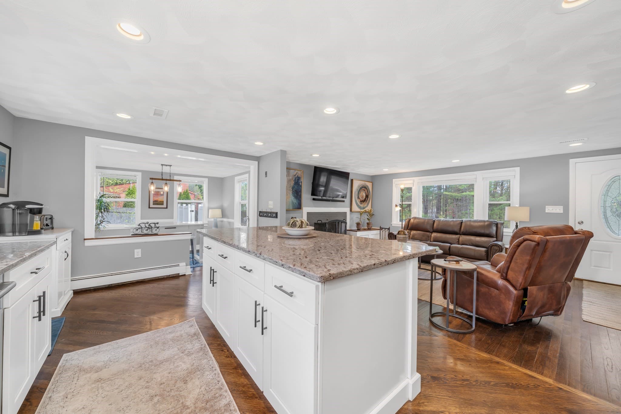 Single Family Residence at 400 Andover St, Wilmington MA 01887, Wilmington, photo 7 of 29