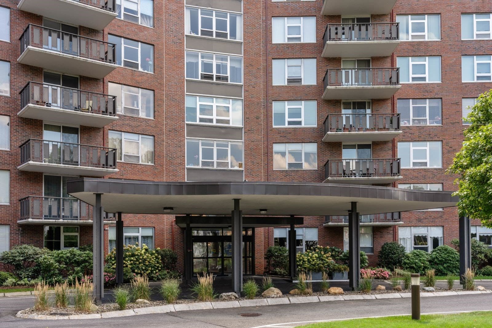Condominium at 280 Boylston St # 308, Newton MA 02467, Newton, photo 36 of 40