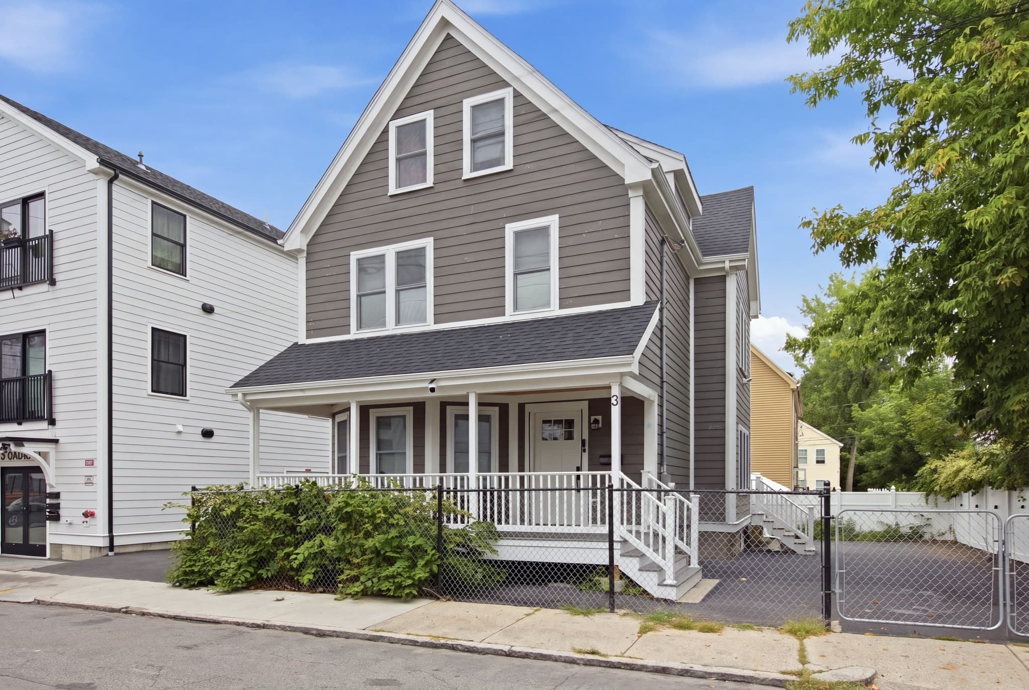 Single Family Residence at 3 Oakhurst St, Boston MA 02124, Boston, photo 3 of 40