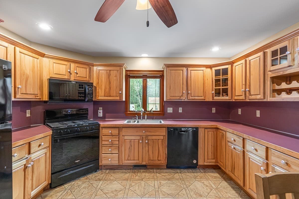 Single Family Residence at 131 Elm Street, Seekonk MA 02771, Seekonk, photo 13 of 34