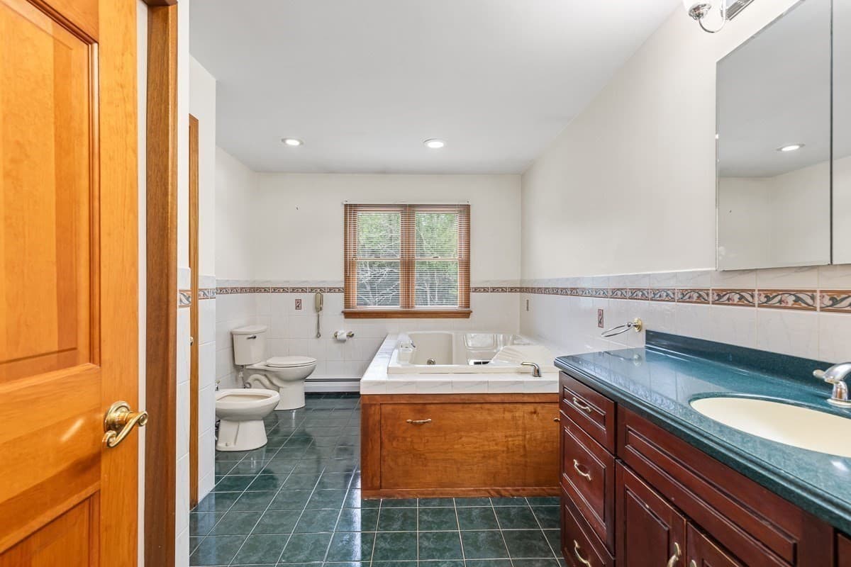 Single Family Residence at 131 Elm Street, Seekonk MA 02771, Seekonk, photo 24 of 34